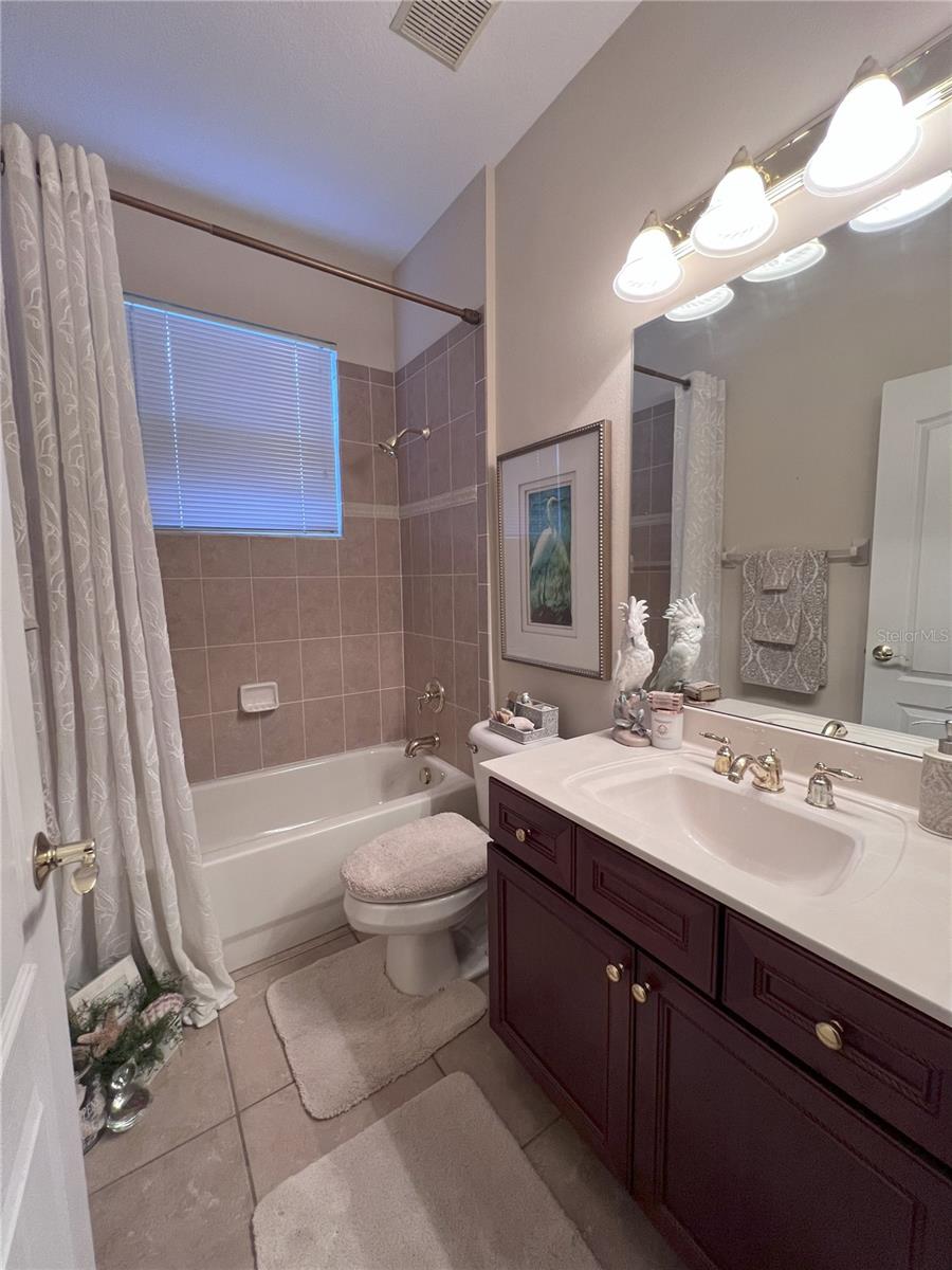 Image 32 of 43 For 10644 Garda Drive