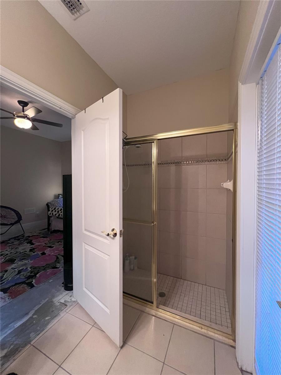 Image 34 of 43 For 10644 Garda Drive