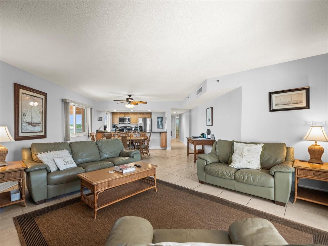 Image 10 of 53 For 18400 Gulf Boulevard 2506