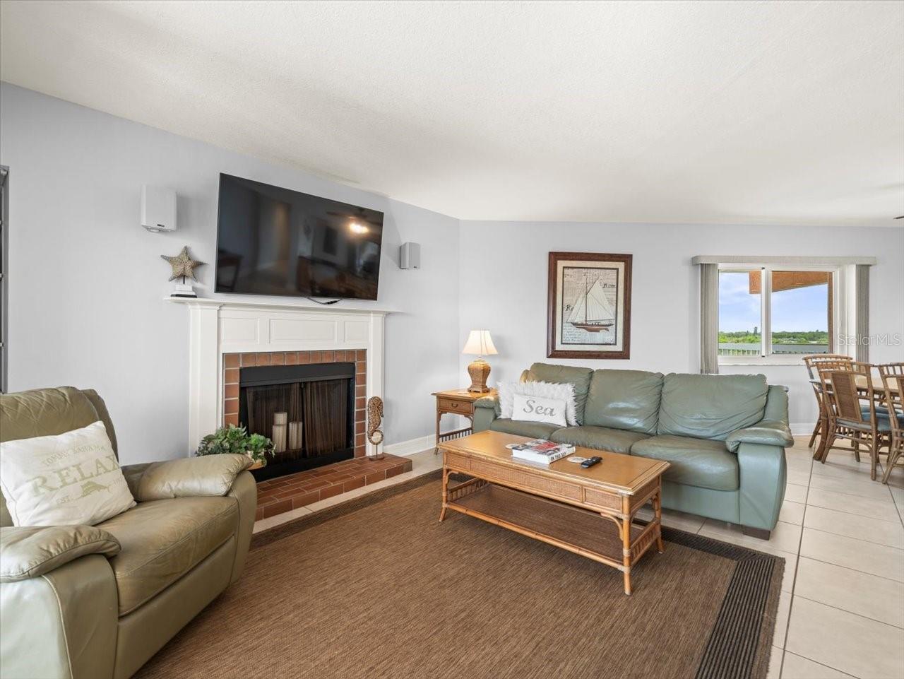 Image 11 of 53 For 18400 Gulf Boulevard 2506