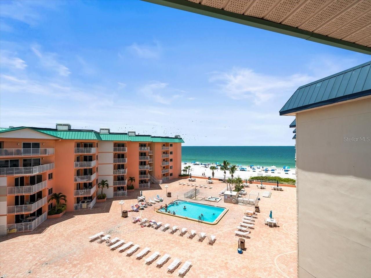 Image 14 of 53 For 18400 Gulf Boulevard 2506