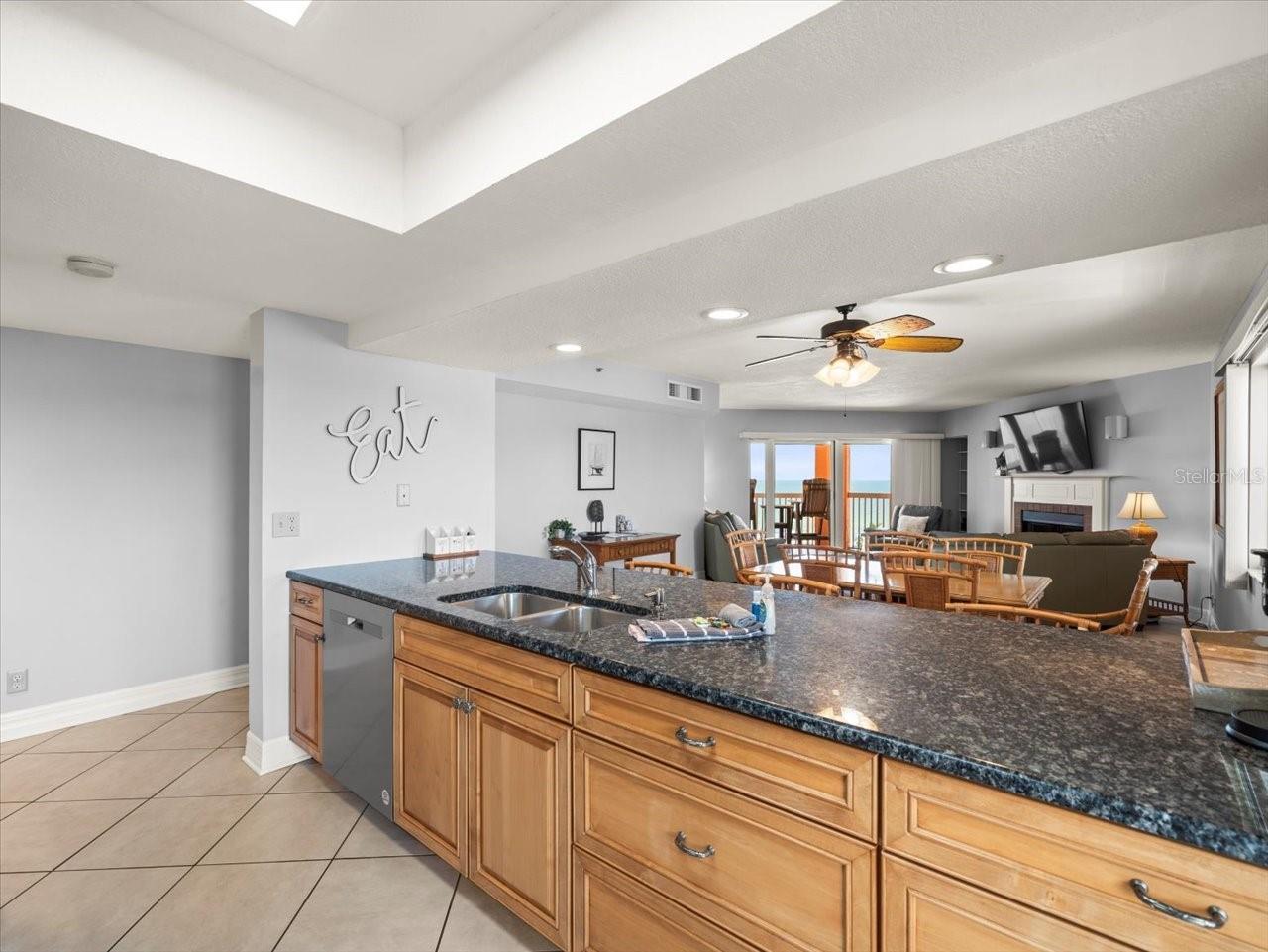 Image 19 of 53 For 18400 Gulf Boulevard 2506