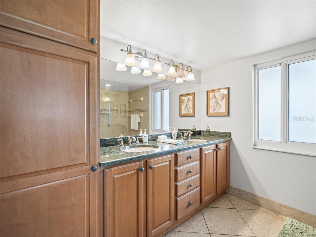 Image 34 of 53 For 18400 Gulf Boulevard 2506