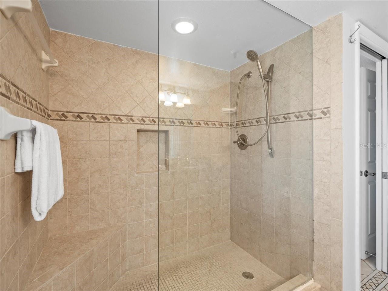 Image 35 of 53 For 18400 Gulf Boulevard 2506