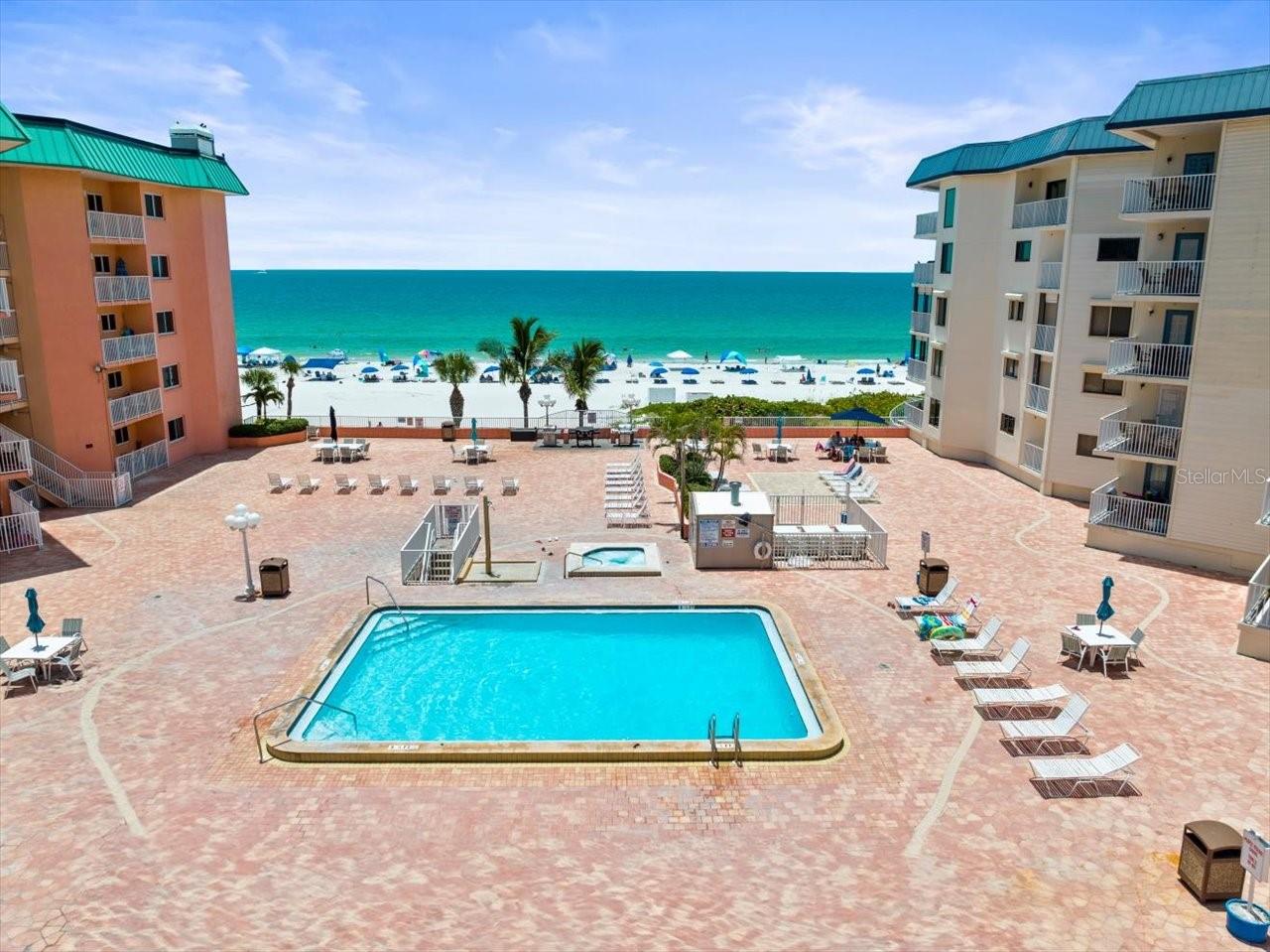 Image 43 of 53 For 18400 Gulf Boulevard 2506