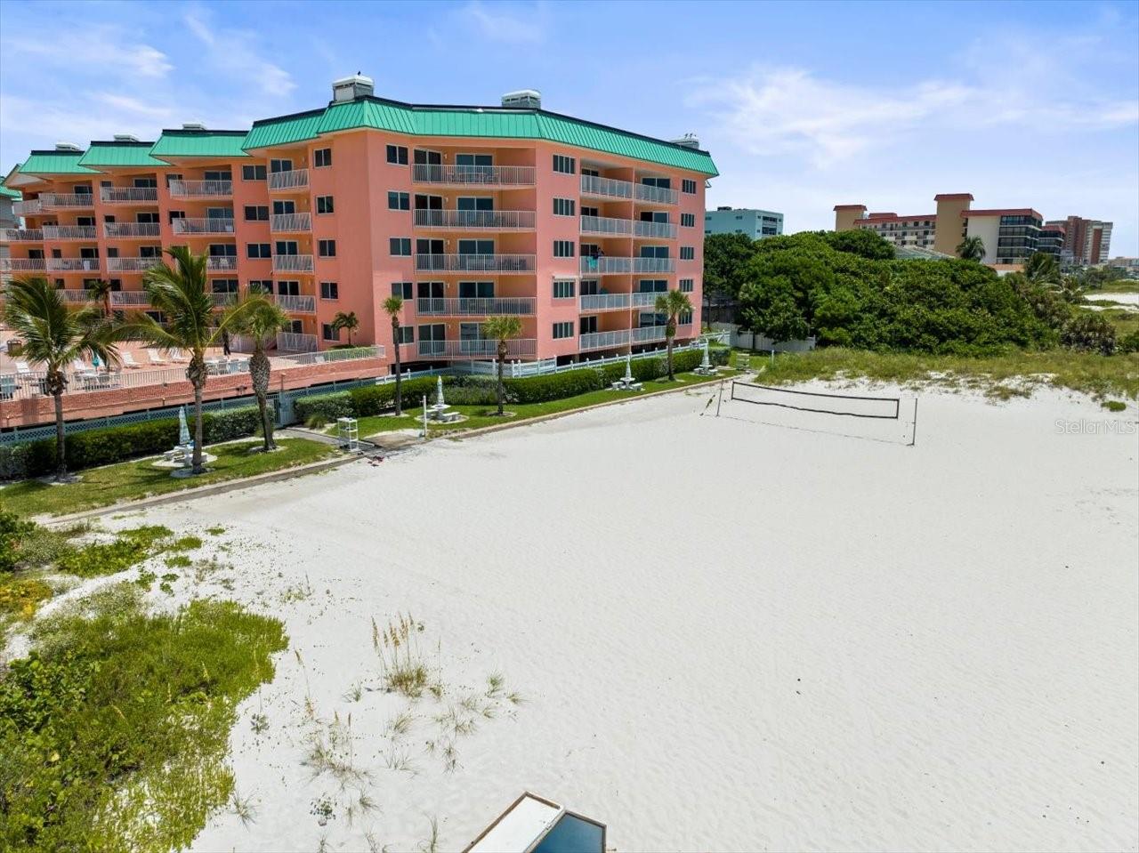 Image 46 of 53 For 18400 Gulf Boulevard 2506