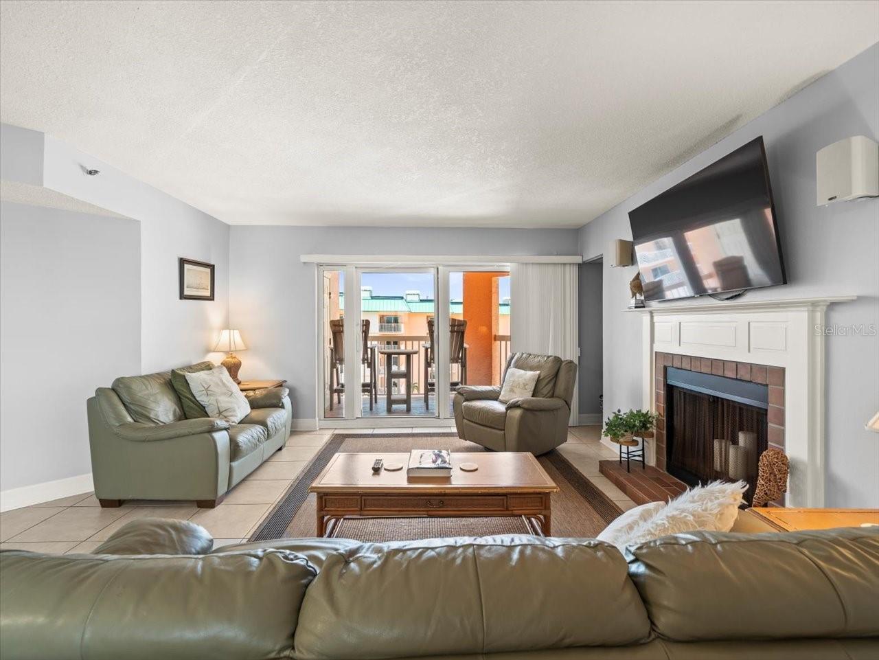 Image 9 of 53 For 18400 Gulf Boulevard 2506