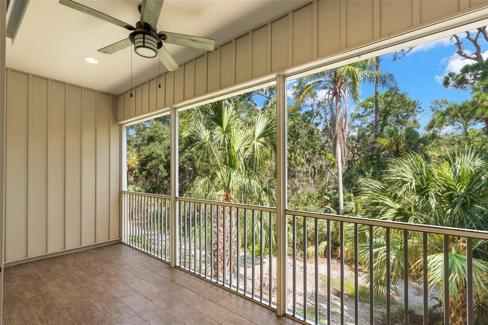 Image 11 of 66 For 3155 Moorings Drive S