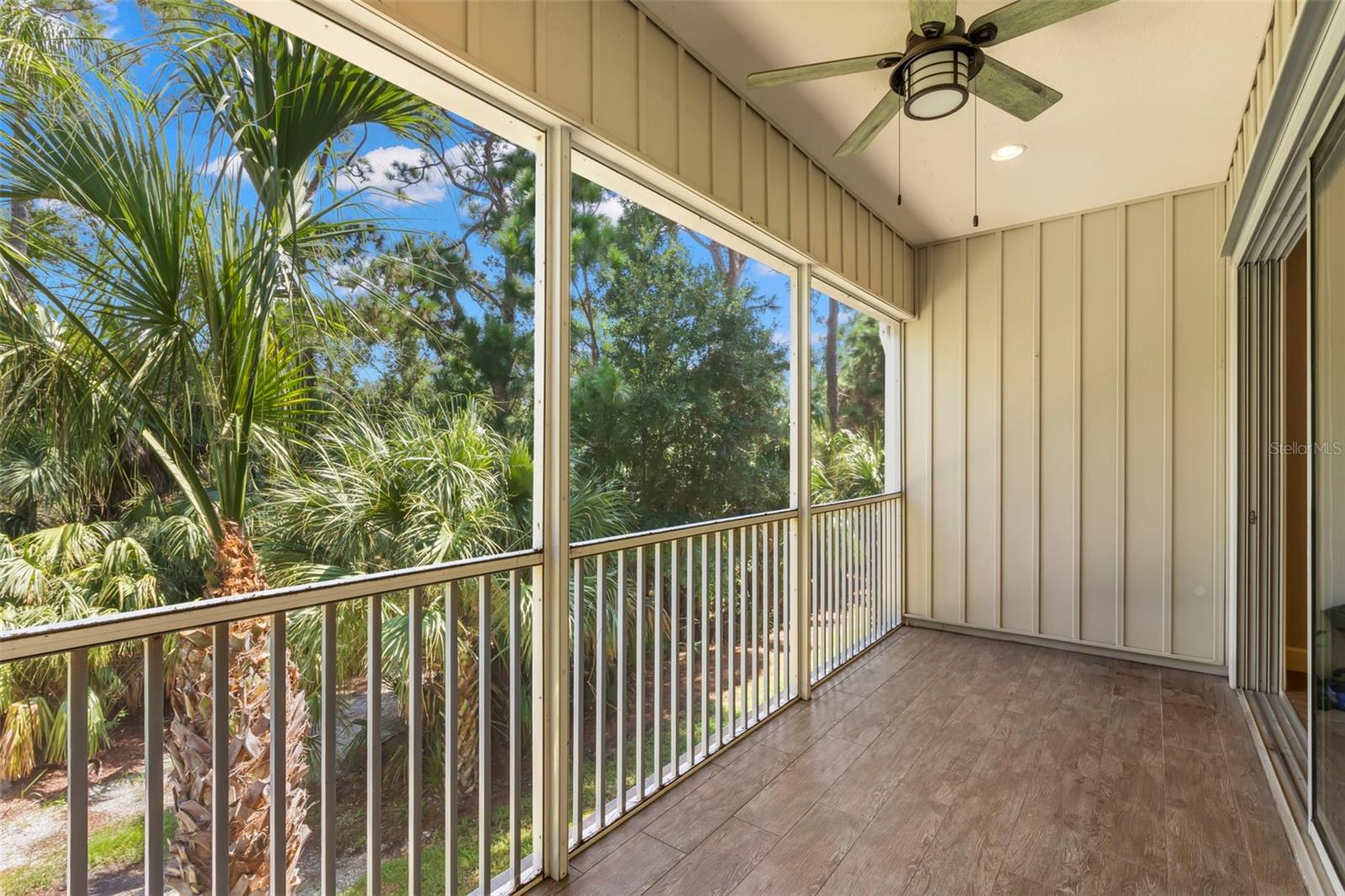 Image 12 of 66 For 3155 Moorings Drive S