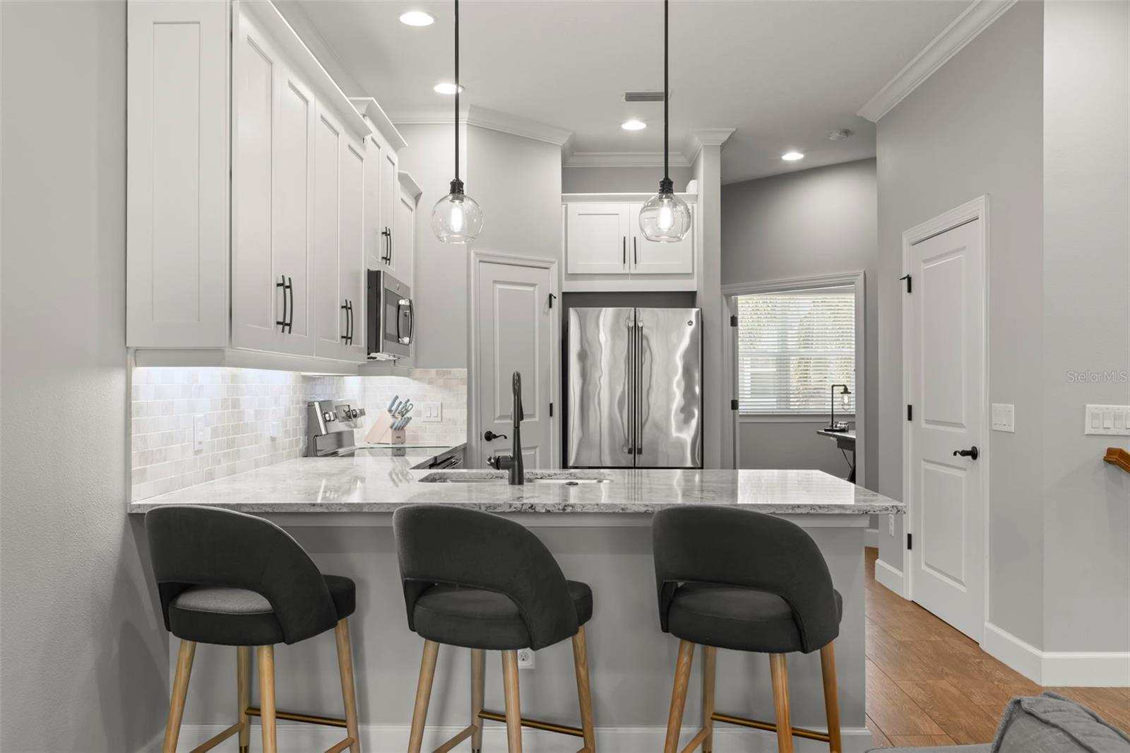 Image 15 of 66 For 3155 Moorings Drive S
