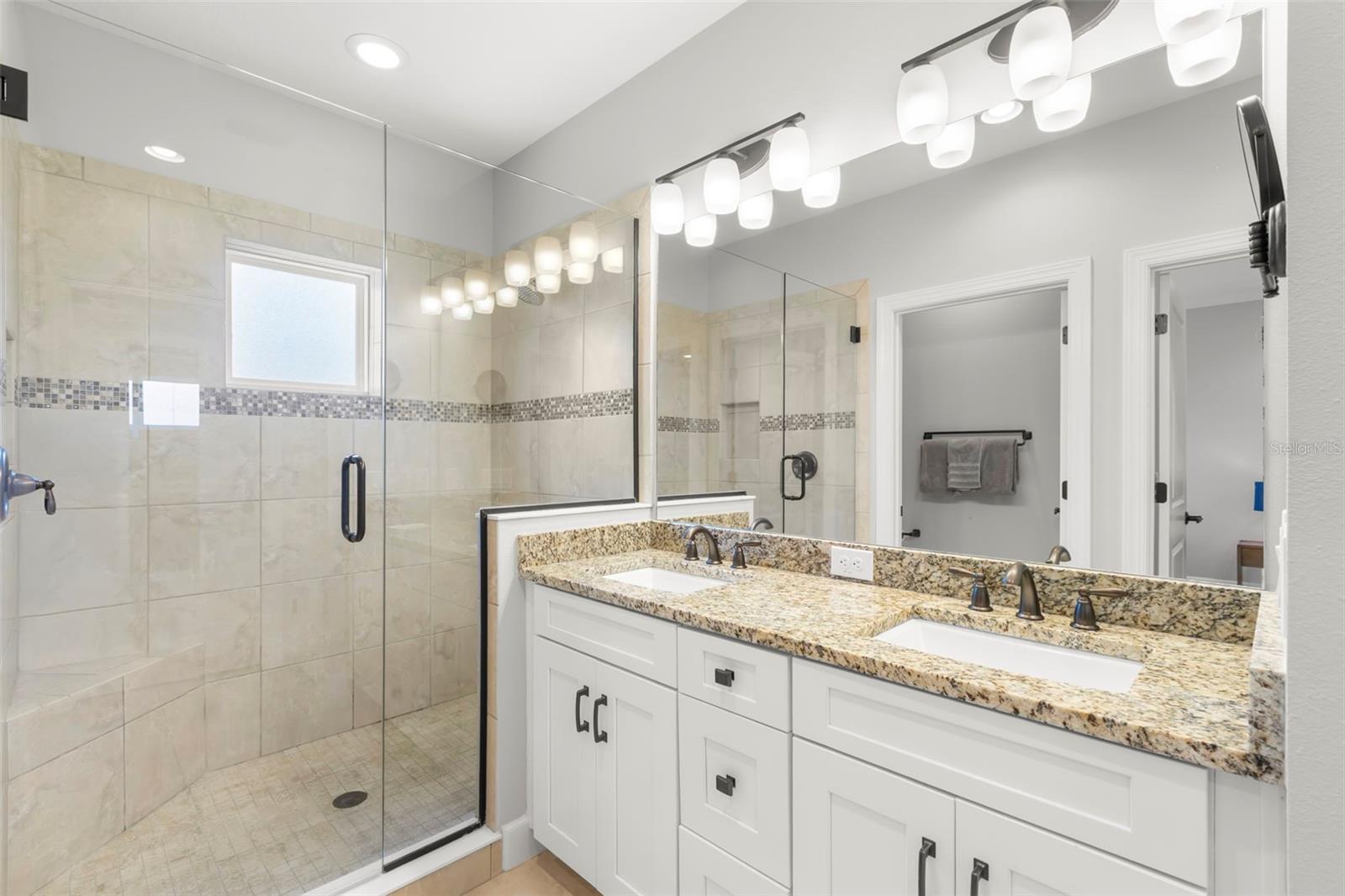 Image 26 of 66 For 3155 Moorings Drive S