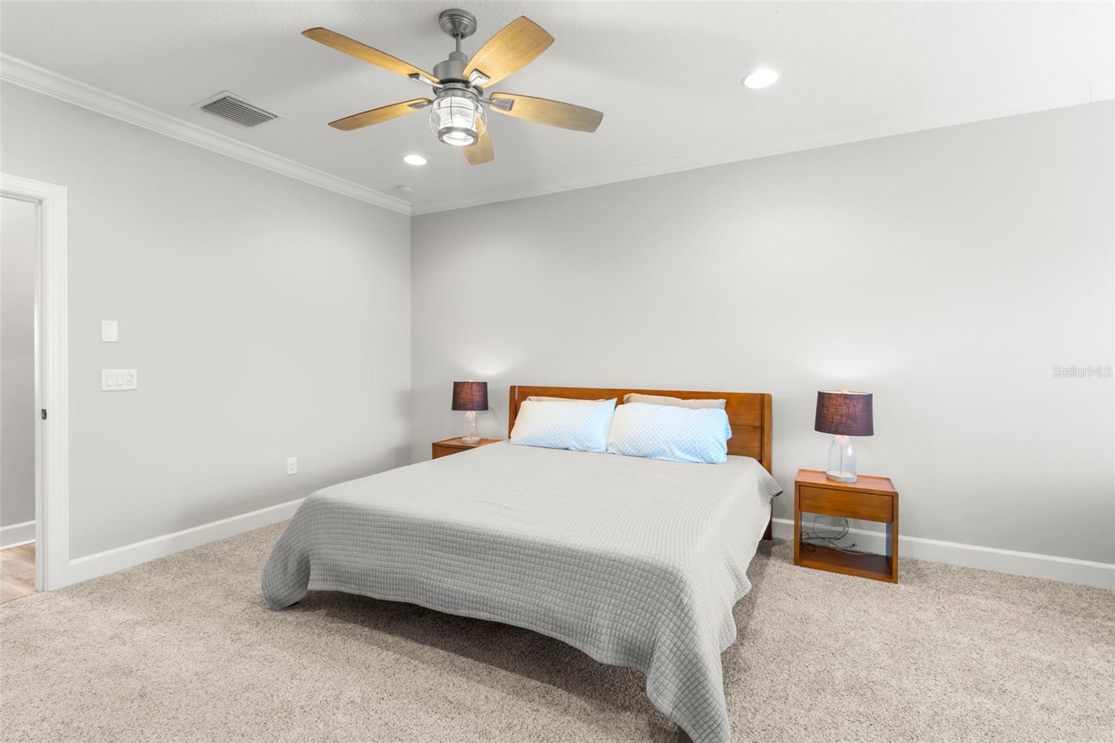 Image 28 of 66 For 3155 Moorings Drive S