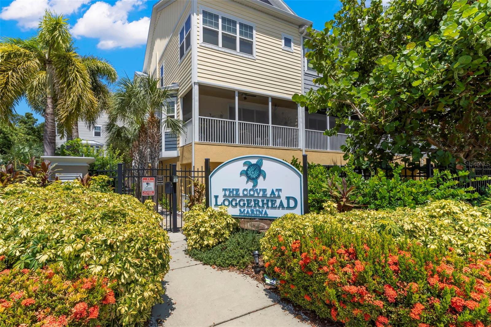 Image 48 of 66 For 3155 Moorings Drive S