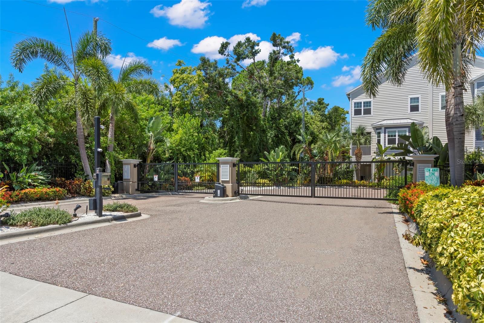 Image 49 of 66 For 3155 Moorings Drive S