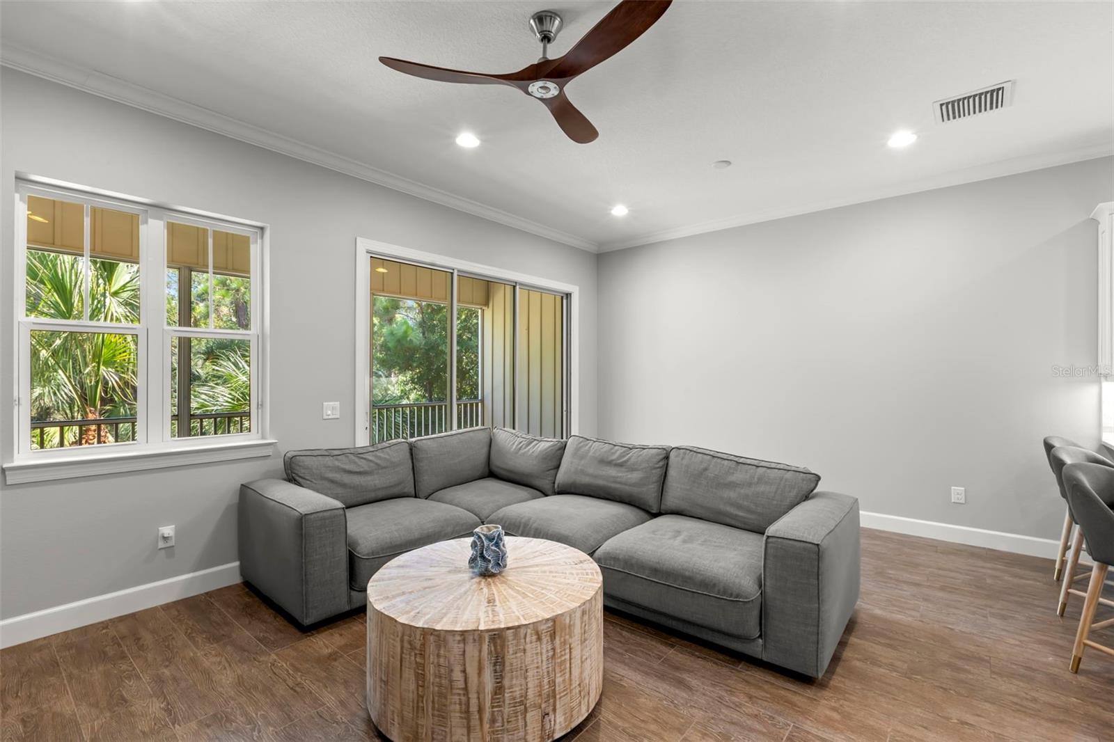 Image 9 of 66 For 3155 Moorings Drive S
