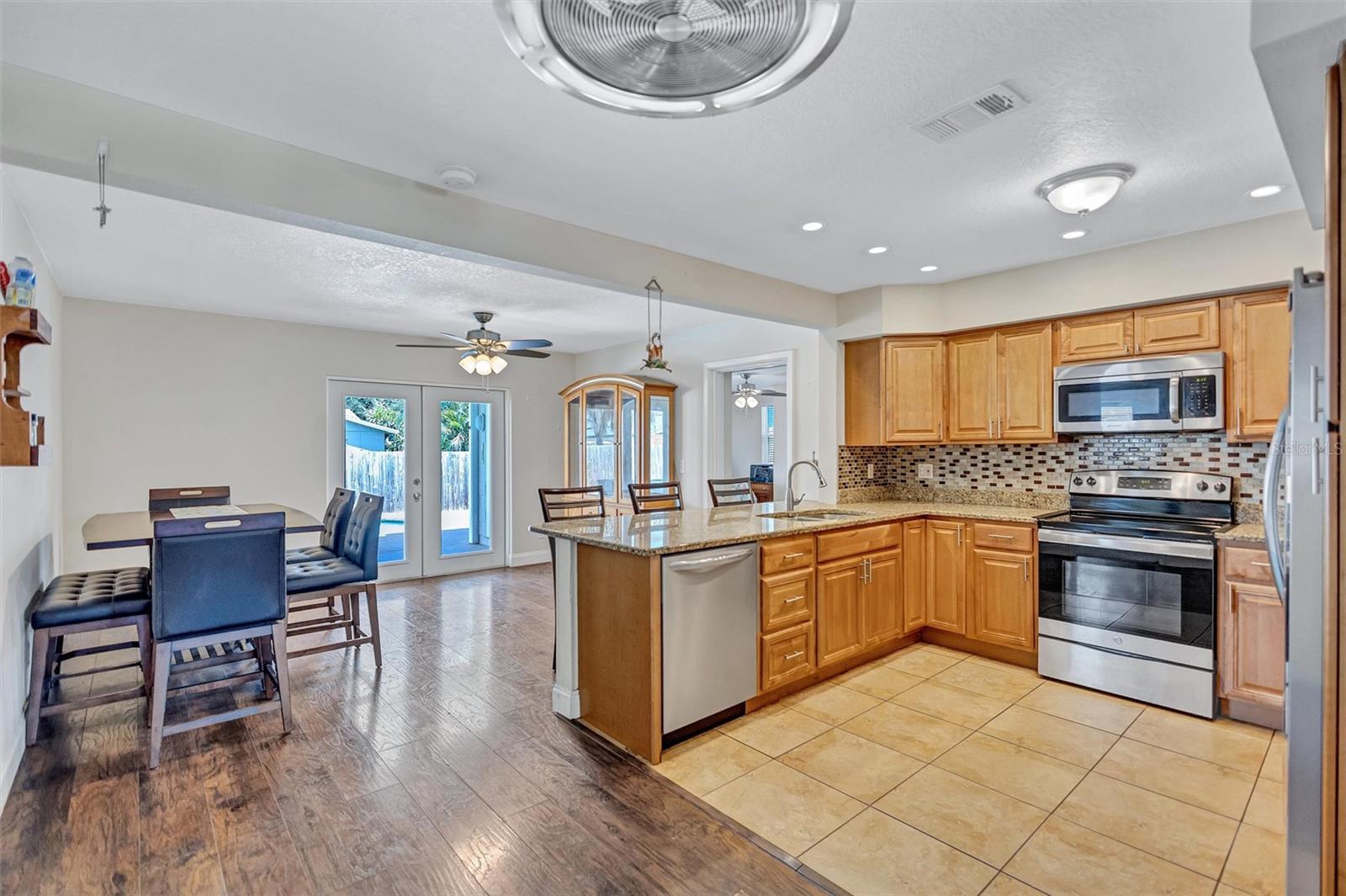 Image 21 of 52 For 8039 83rd Street N
