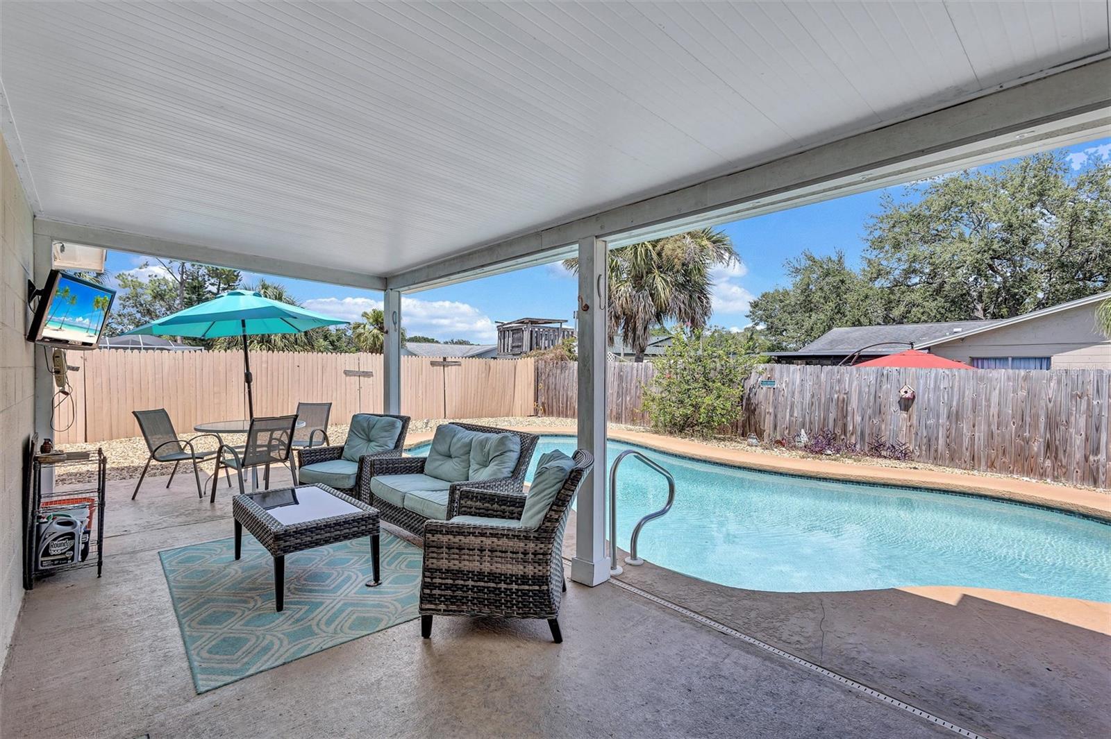 Image 40 of 52 For 8039 83rd Street N