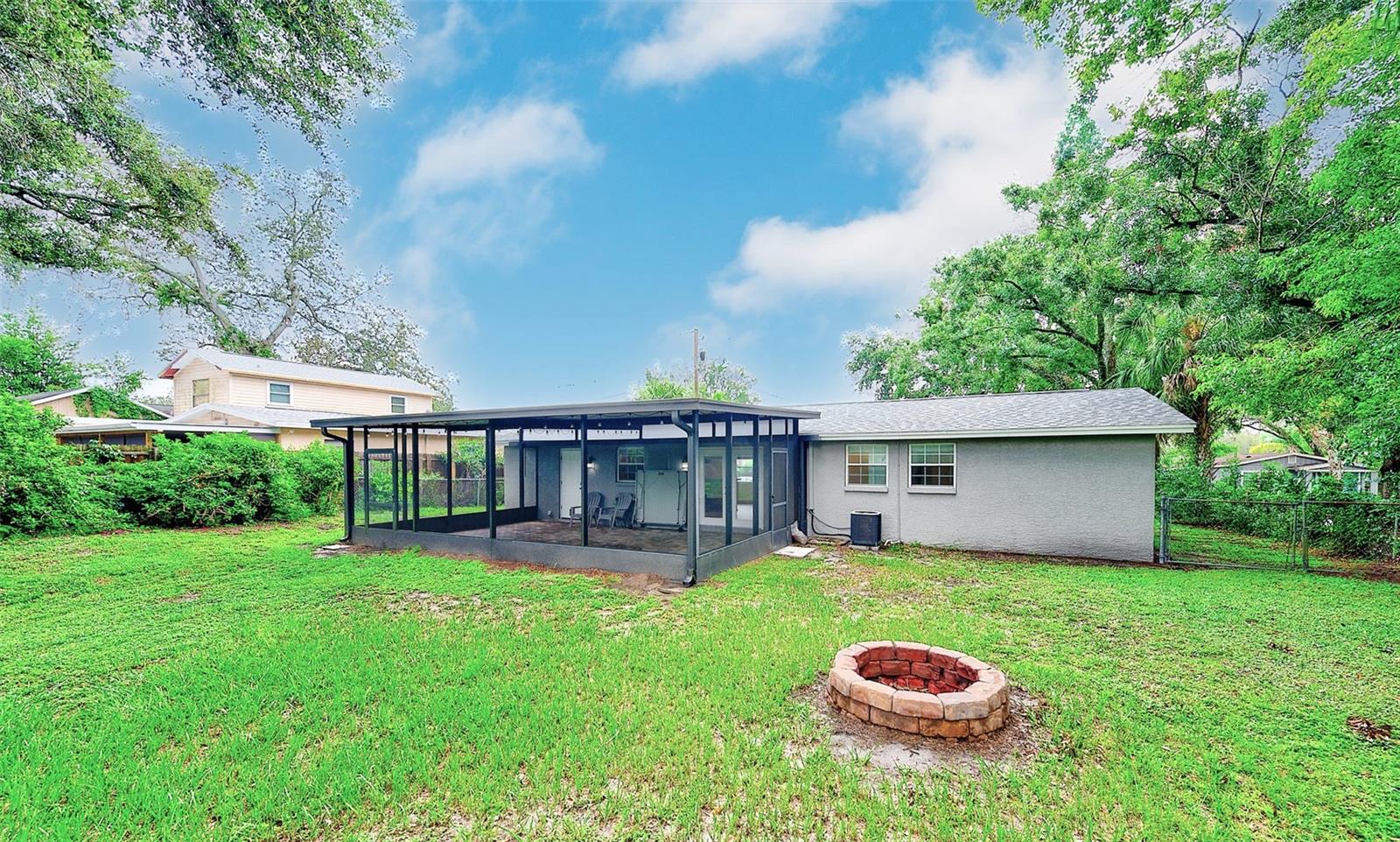 Image 25 of 36 For 9310 Oakleaf Avenue