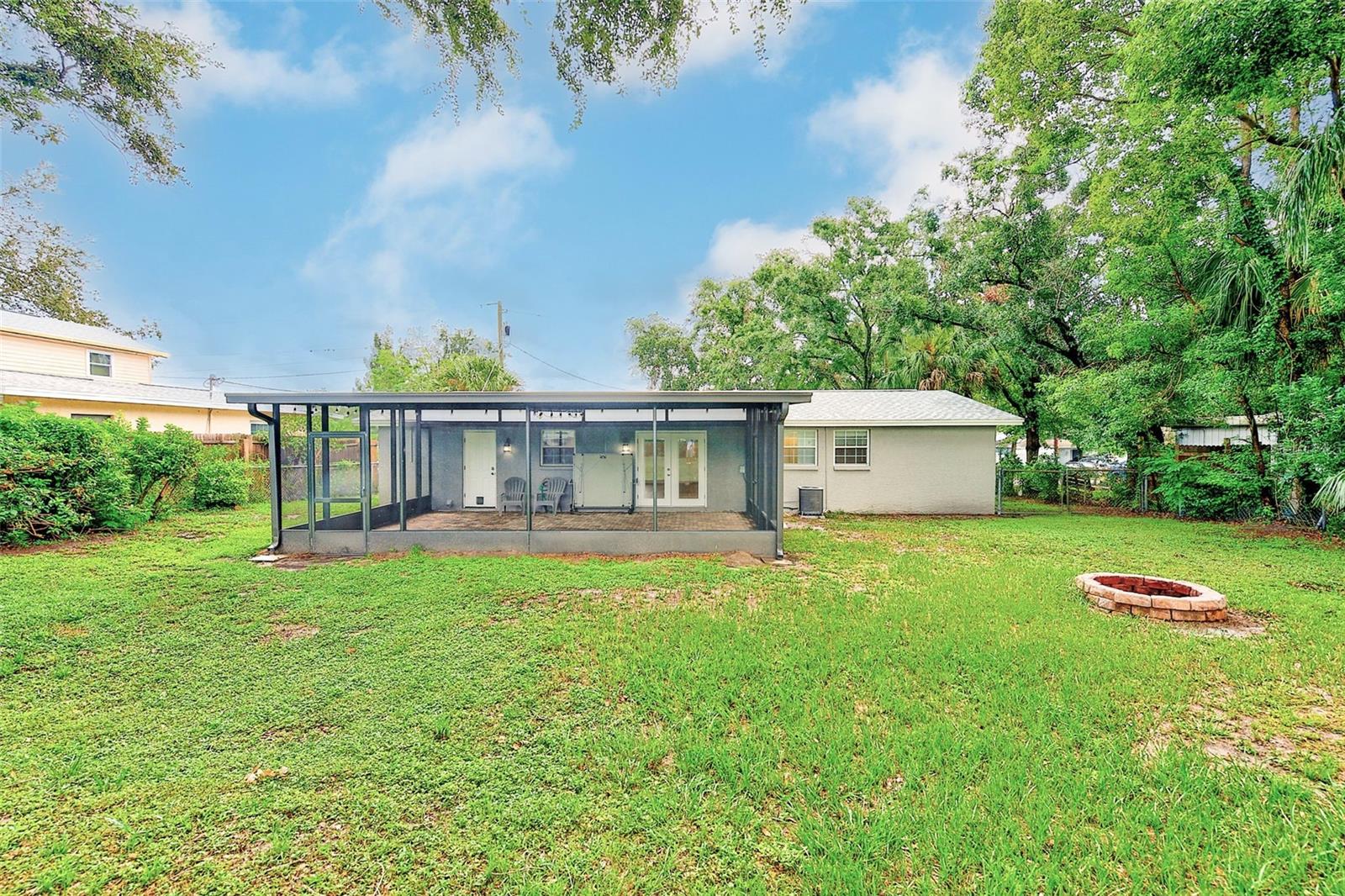 Image 28 of 36 For 9310 Oakleaf Avenue