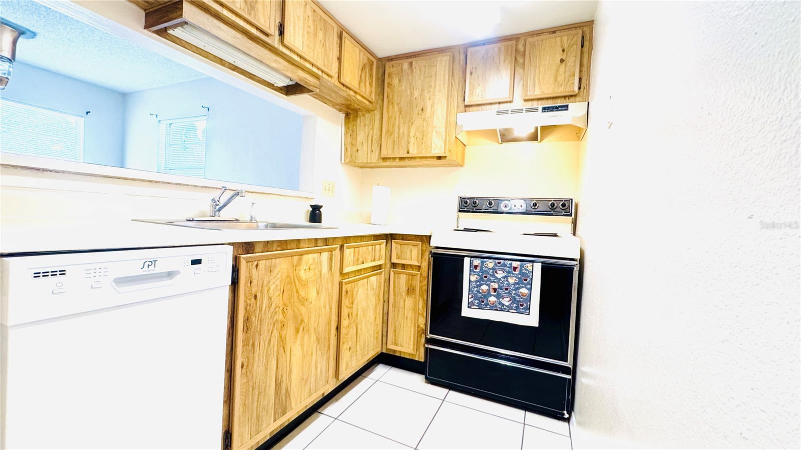 Image 5 of 28 For 7145 Bank Drive 101