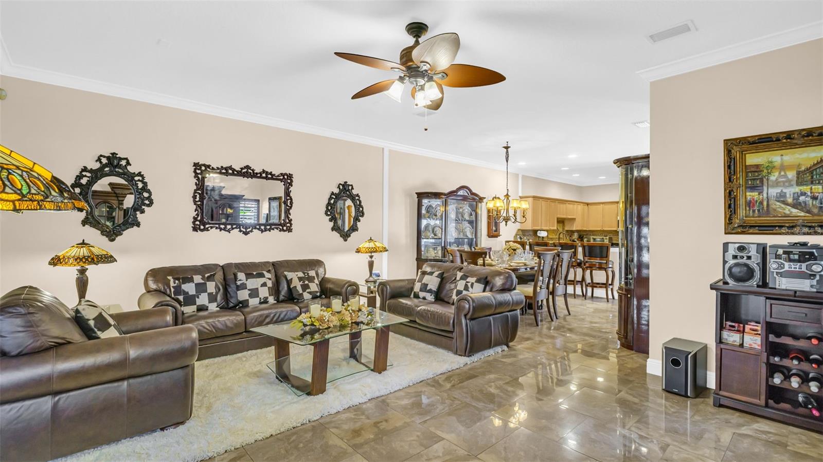 Image 4 of 34 For 121 Valencia Circle