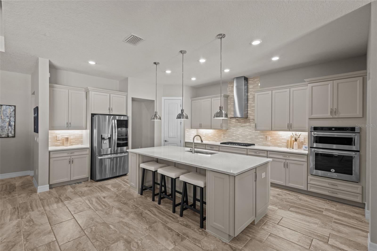 Image 15 of 53 For 1541 Forest Glen Court