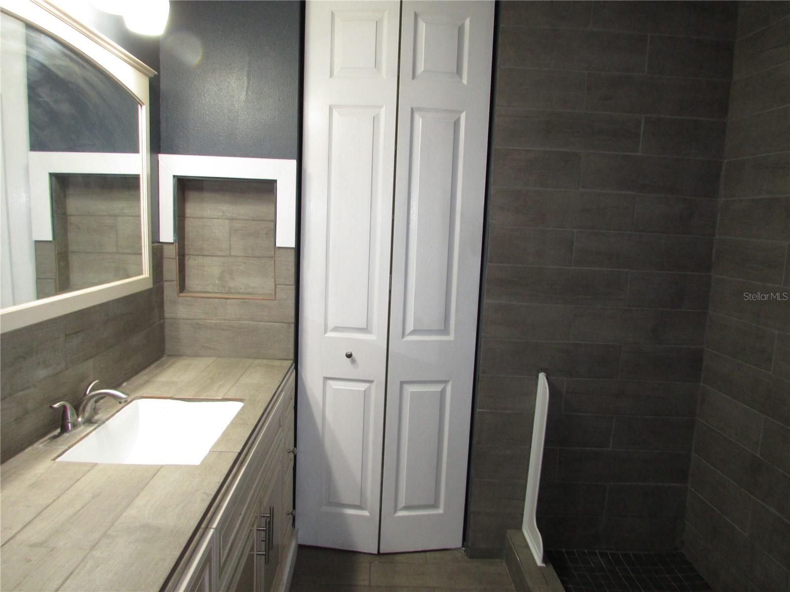 Image 13 of 25 For 12715 Raeburn Way