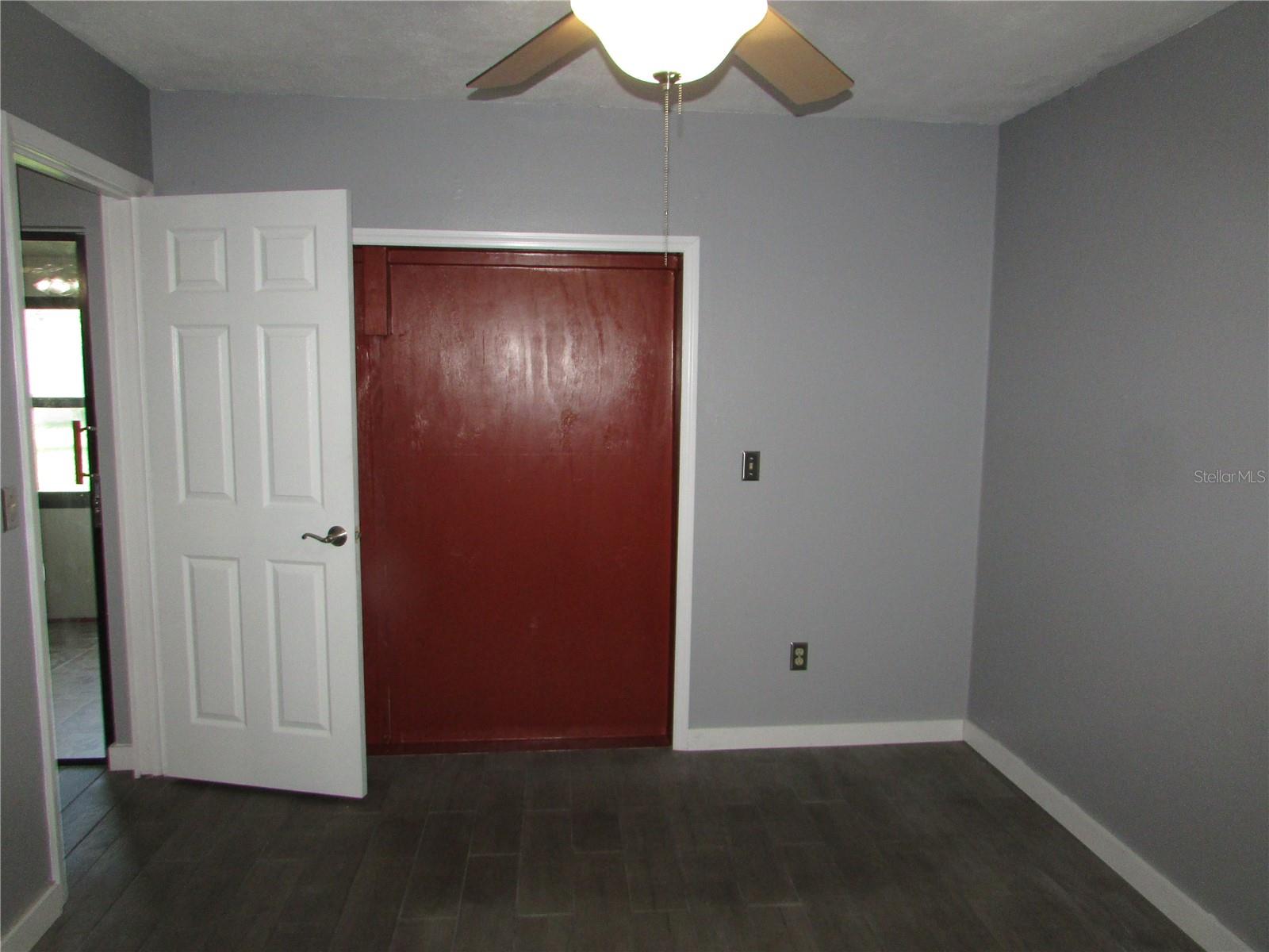 Image 17 of 25 For 12715 Raeburn Way