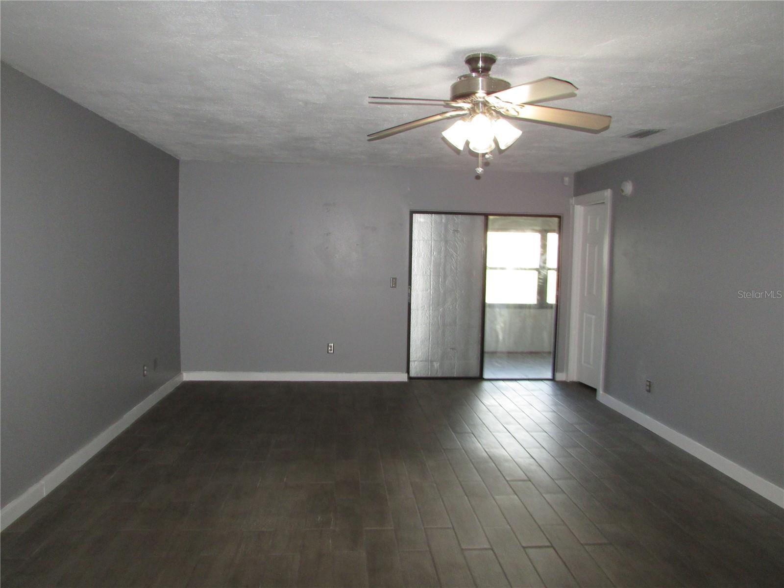 Image 7 of 25 For 12715 Raeburn Way