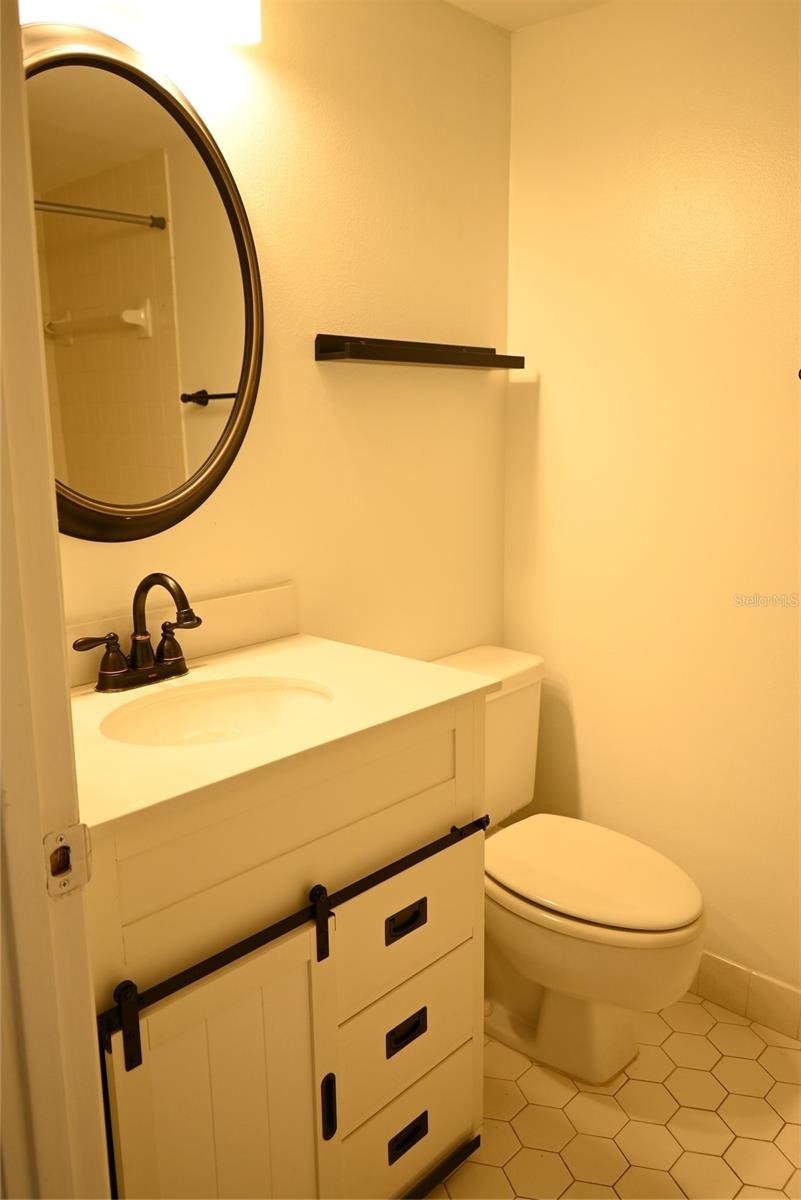 Image 12 of 17 For 2800 Cove Cay Drive 5d