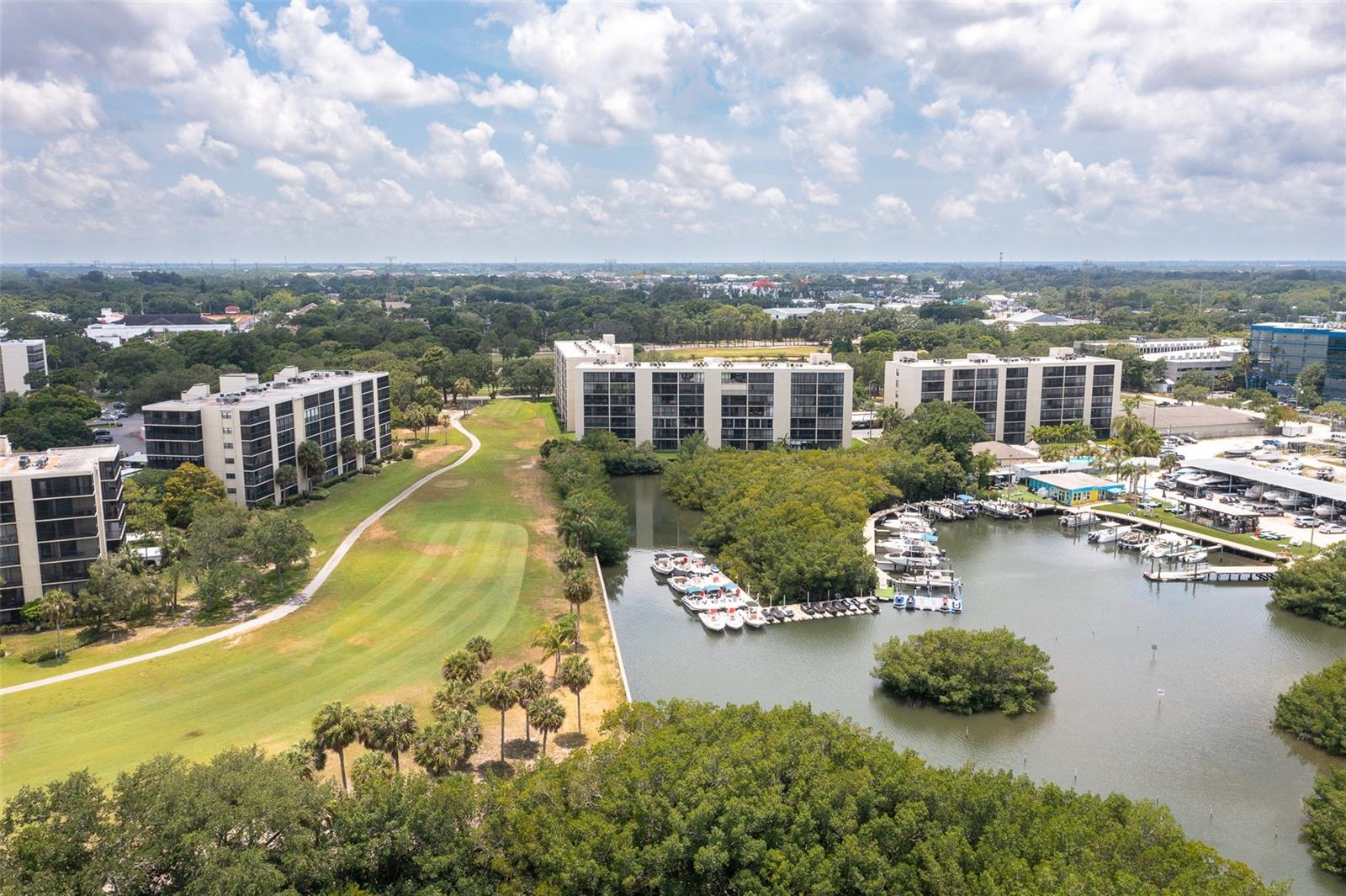 Image 17 of 17 For 2800 Cove Cay Drive 5d
