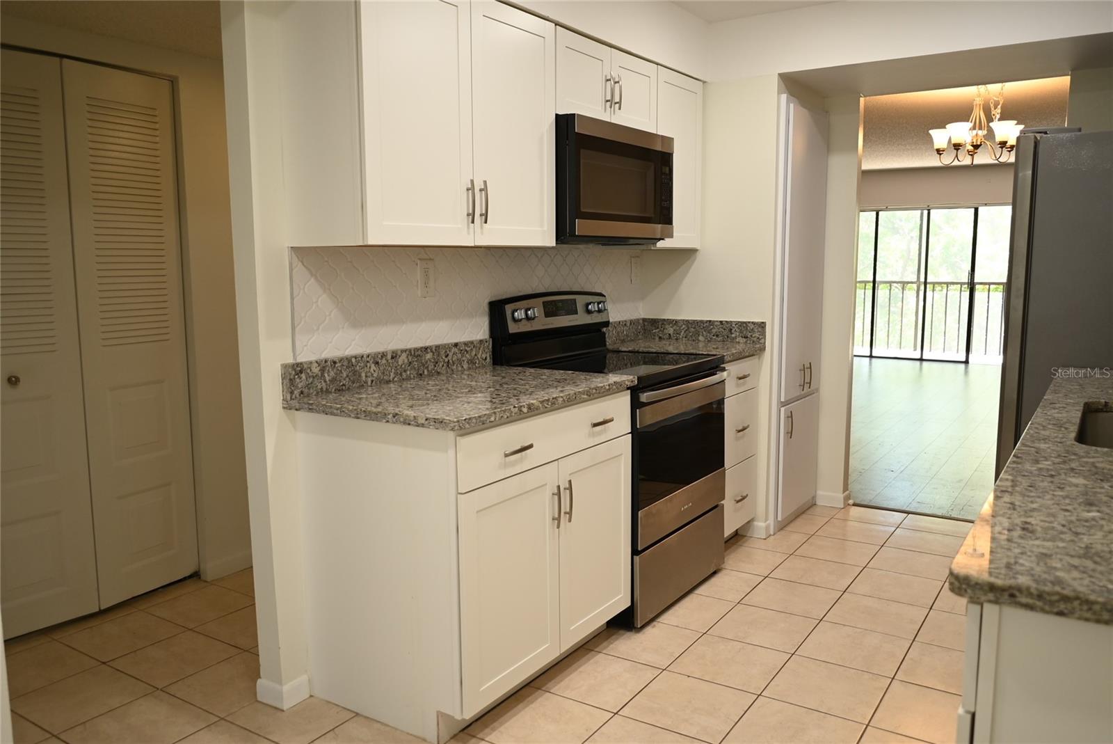 Image 2 of 17 For 2800 Cove Cay Drive 5d