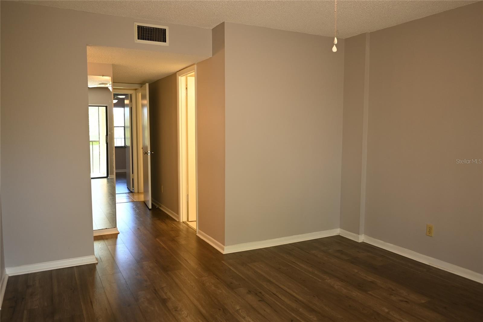 Image 7 of 17 For 2800 Cove Cay Drive 5d