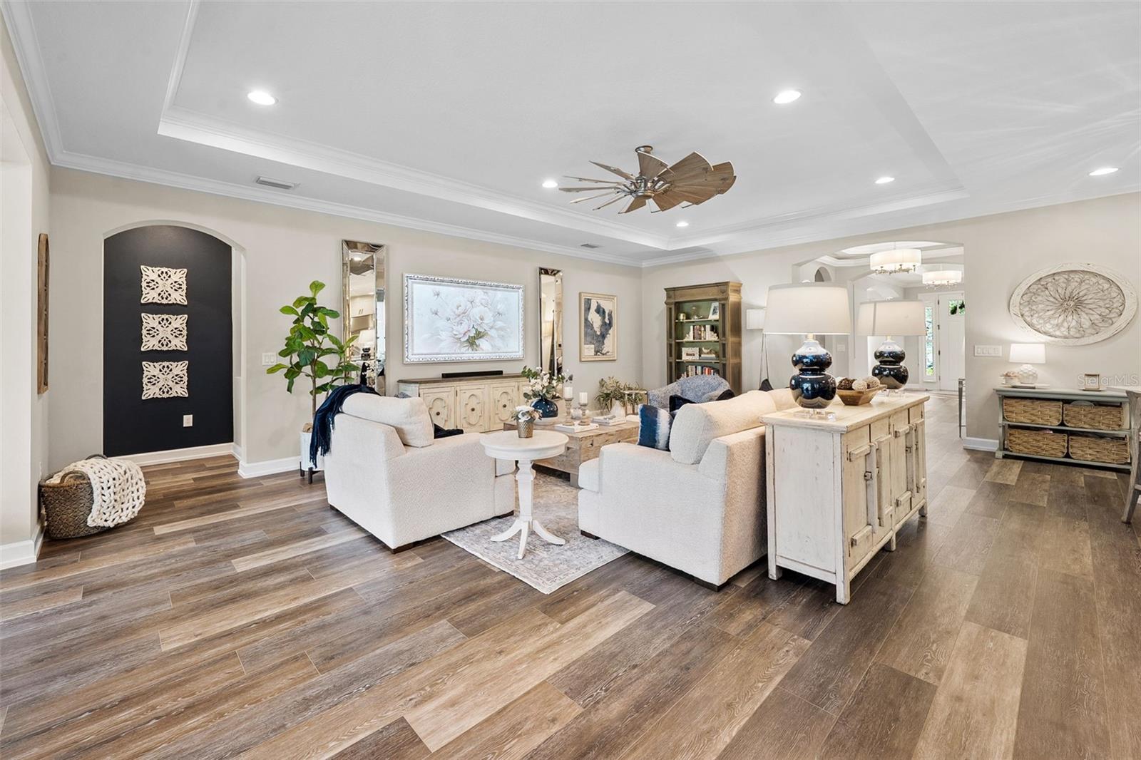 Image 16 of 46 For 33536 Willow Point Court