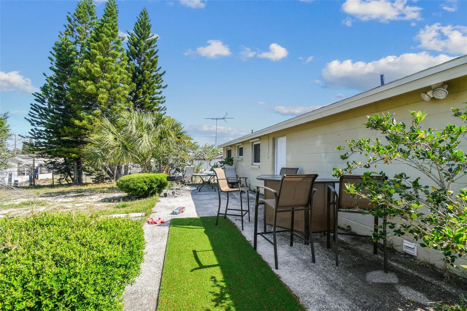 Image 6 of 6 For 9715 Gray Fox Lane