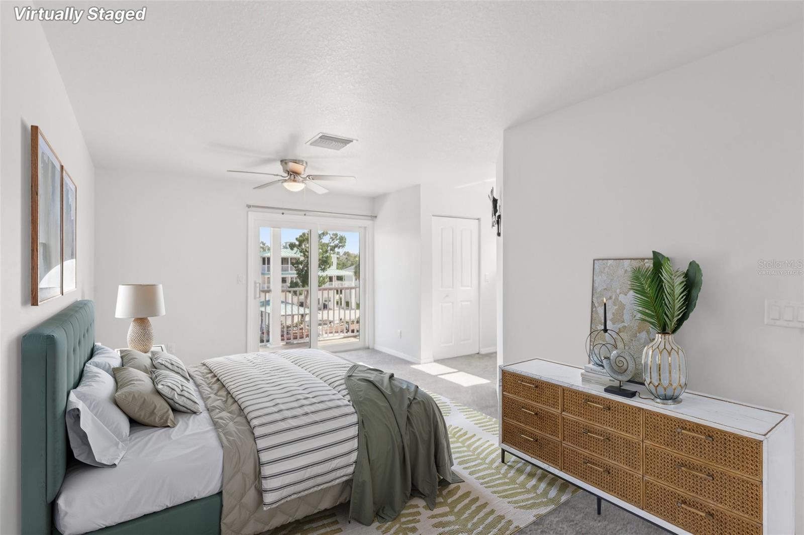 Image 15 of 39 For 6873 Clark Street