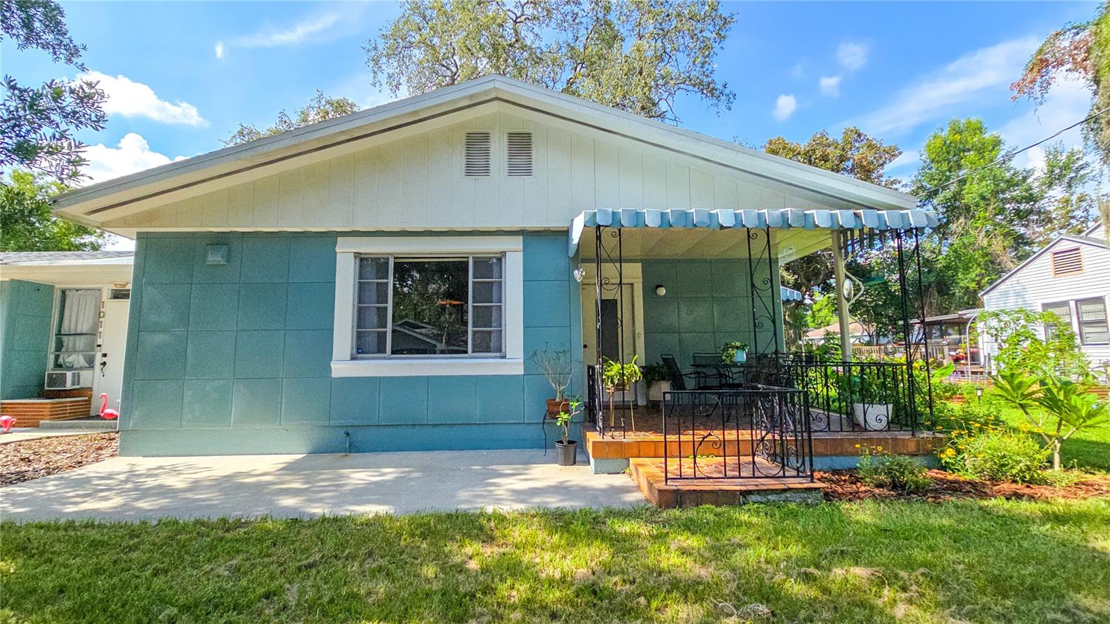 Image 3 of 67 For 1011 Crenshaw Street