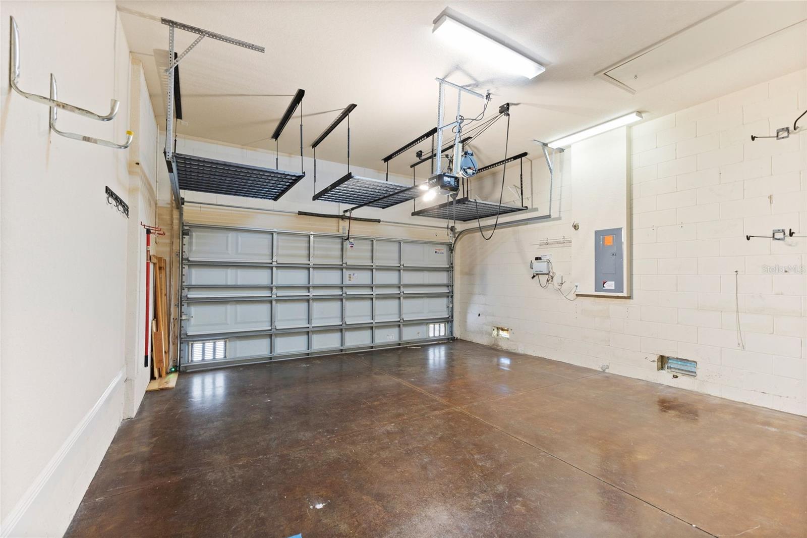 Image 33 of 40 For 7611 Trask Street