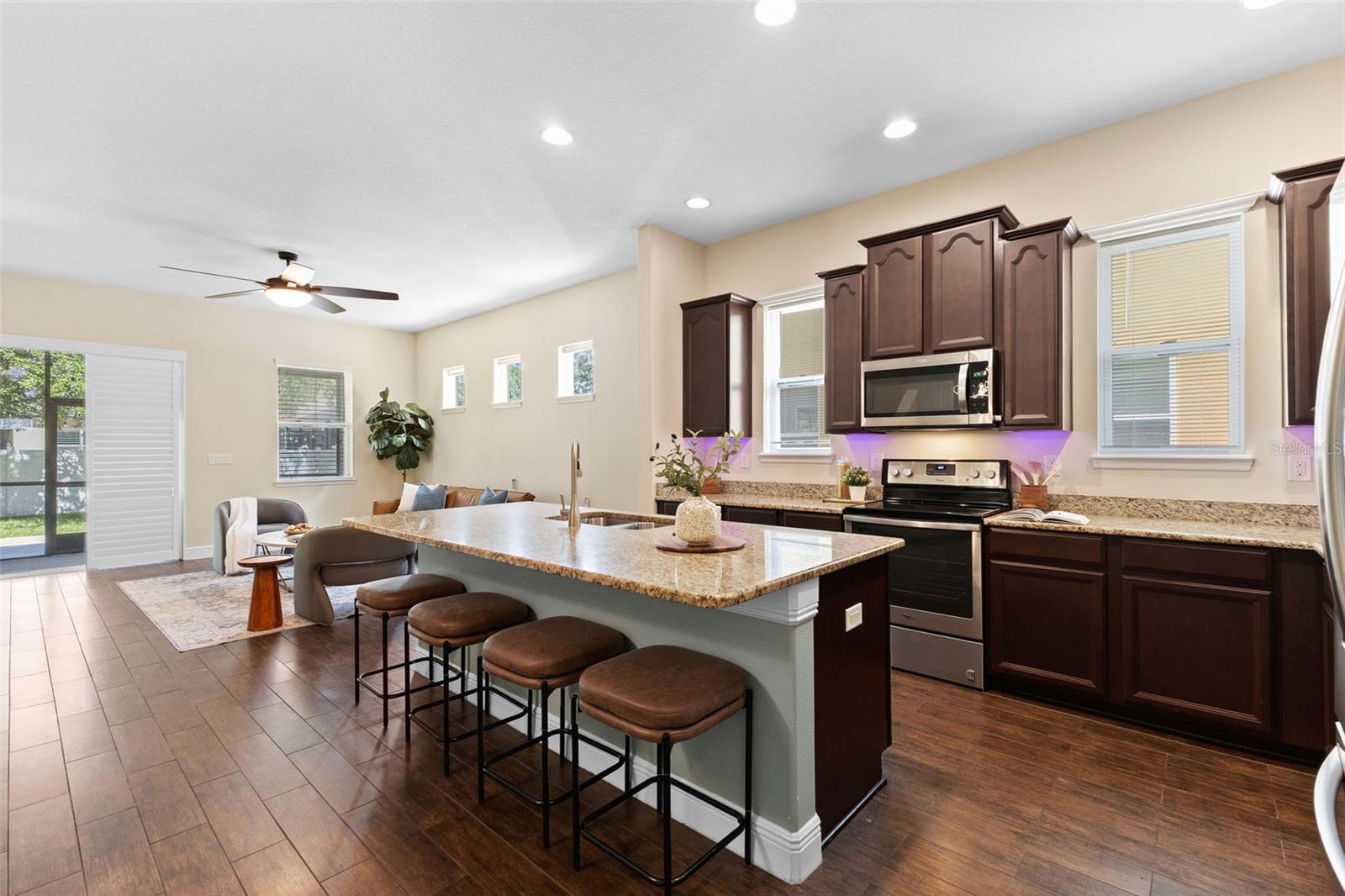 Image 9 of 40 For 7611 Trask Street