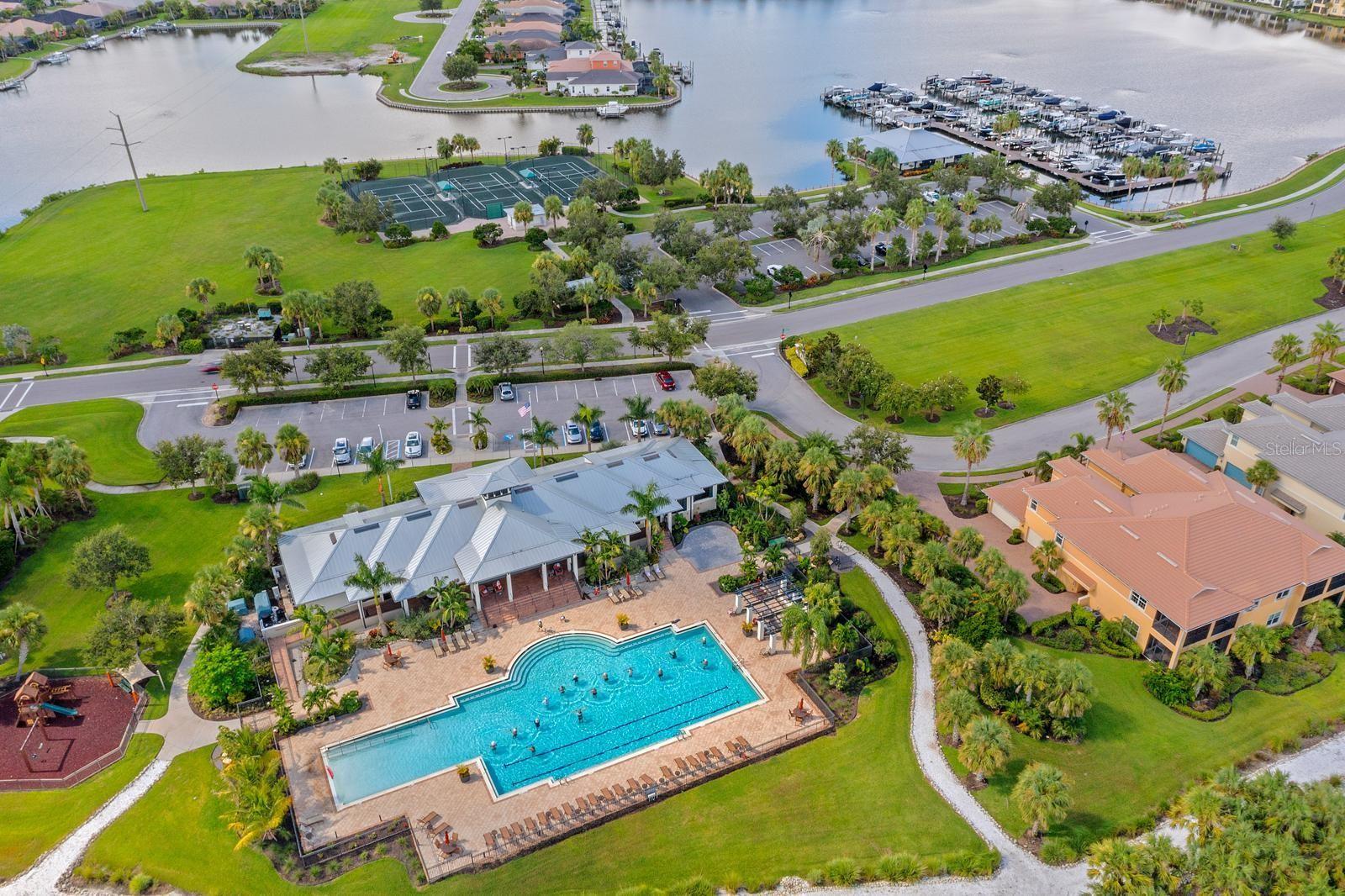Image 39 of 41 For 933 Tidewater Shores Loop 722
