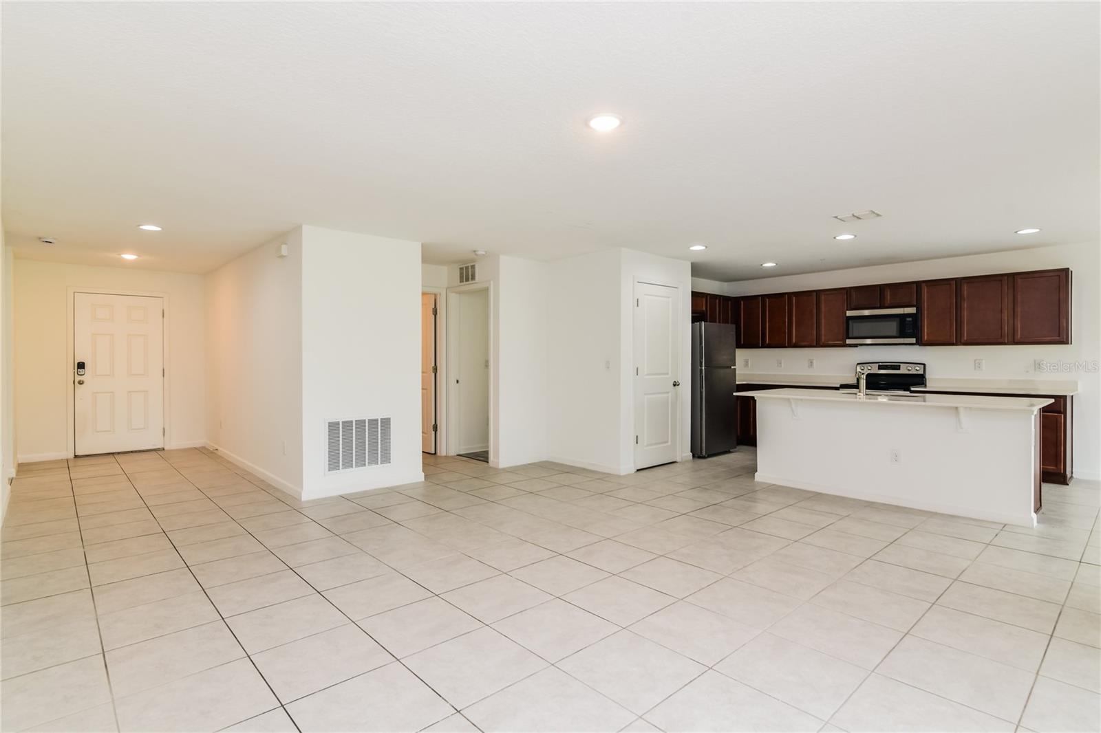 Image 3 of 20 For 1349 Lucerne Loop Road Ne