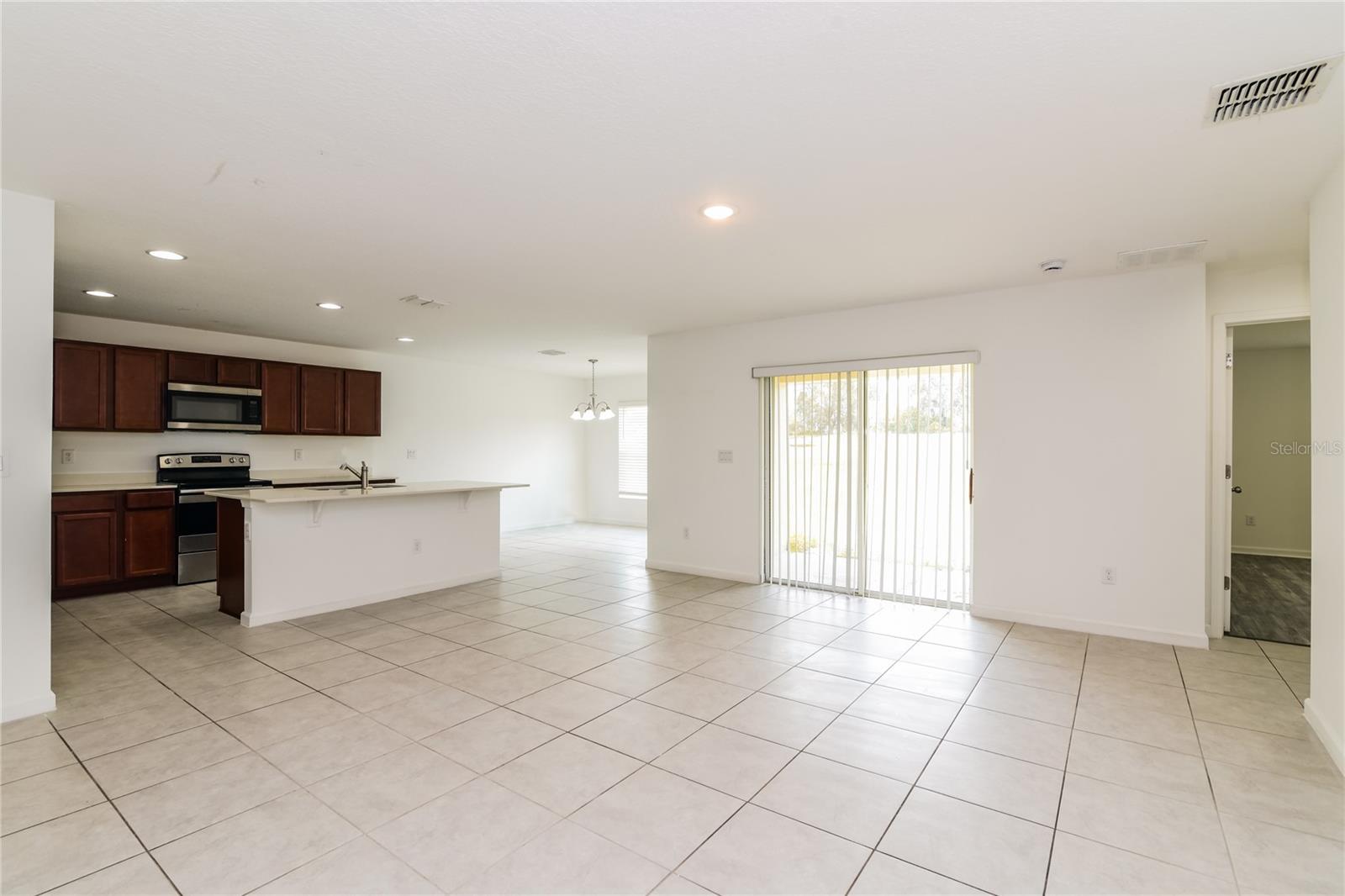 Image 4 of 20 For 1349 Lucerne Loop Road Ne
