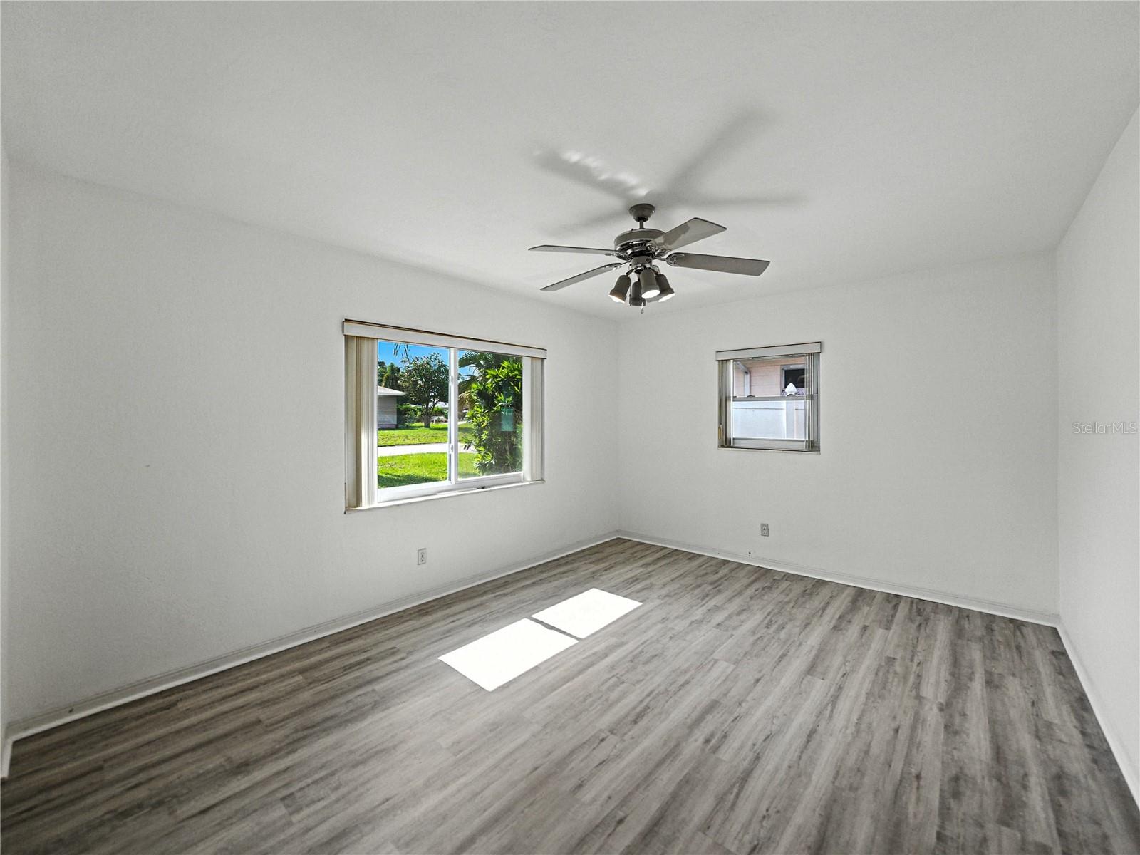 Image 23 of 50 For 3160 52nd Street N