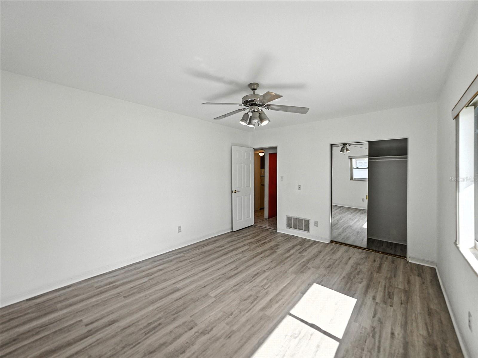 Image 3 of 50 For 3160 52nd Street N