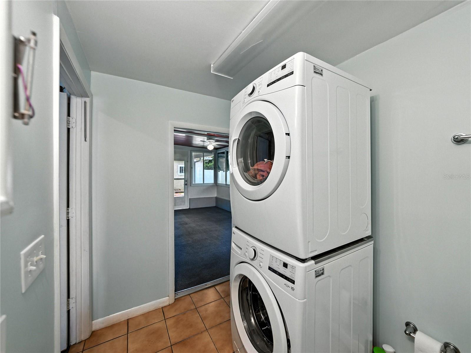 Image 42 of 50 For 3160 52nd Street N