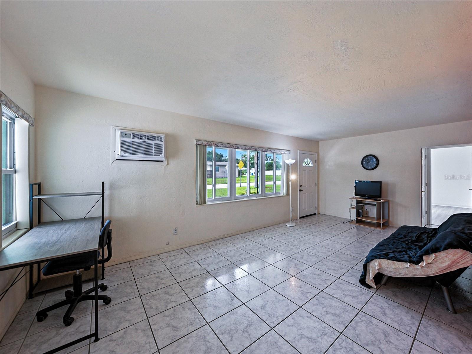 Image 9 of 50 For 3160 52nd Street N