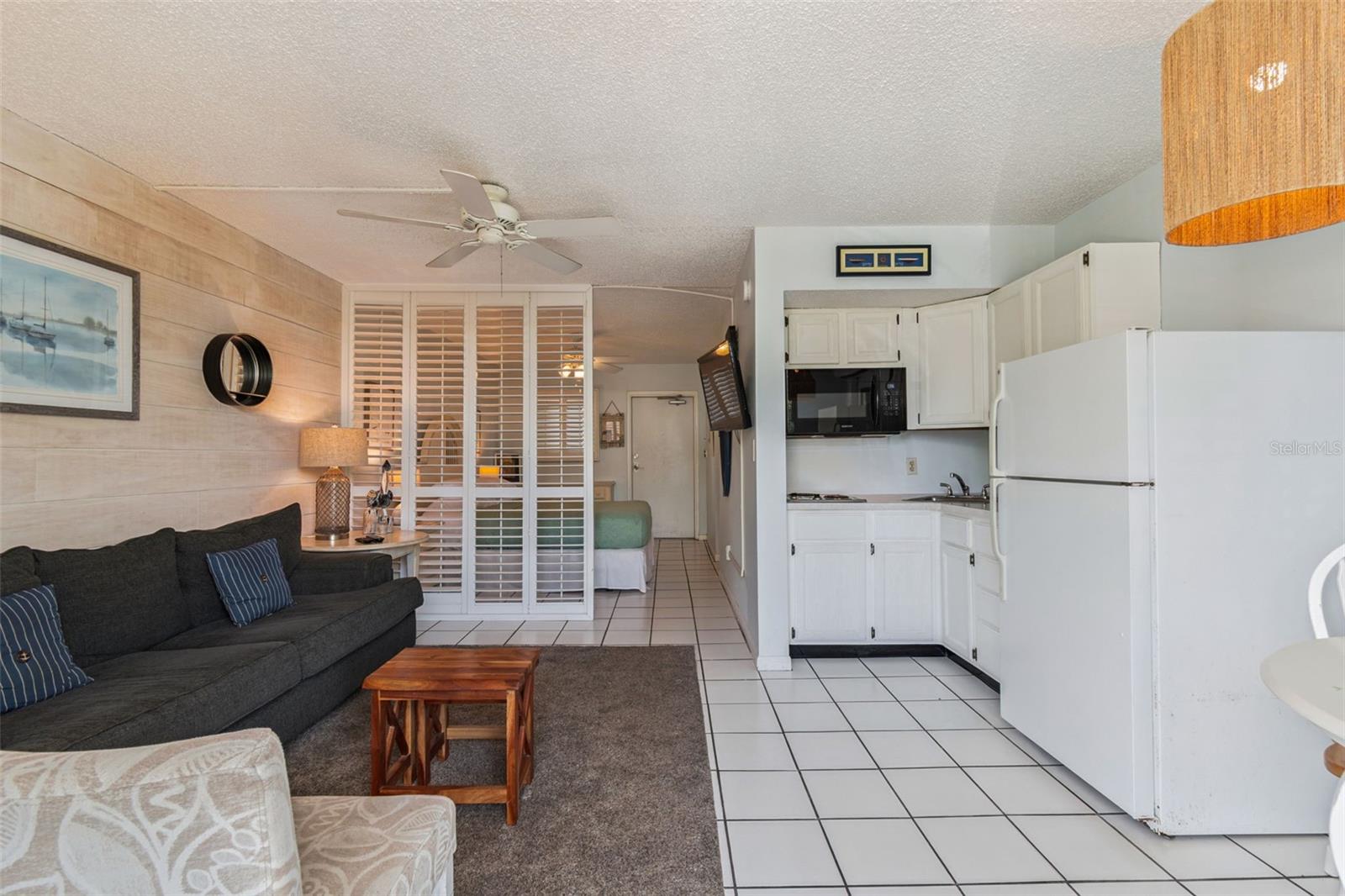 Image 13 of 50 For 800 Bayway Boulevard 17