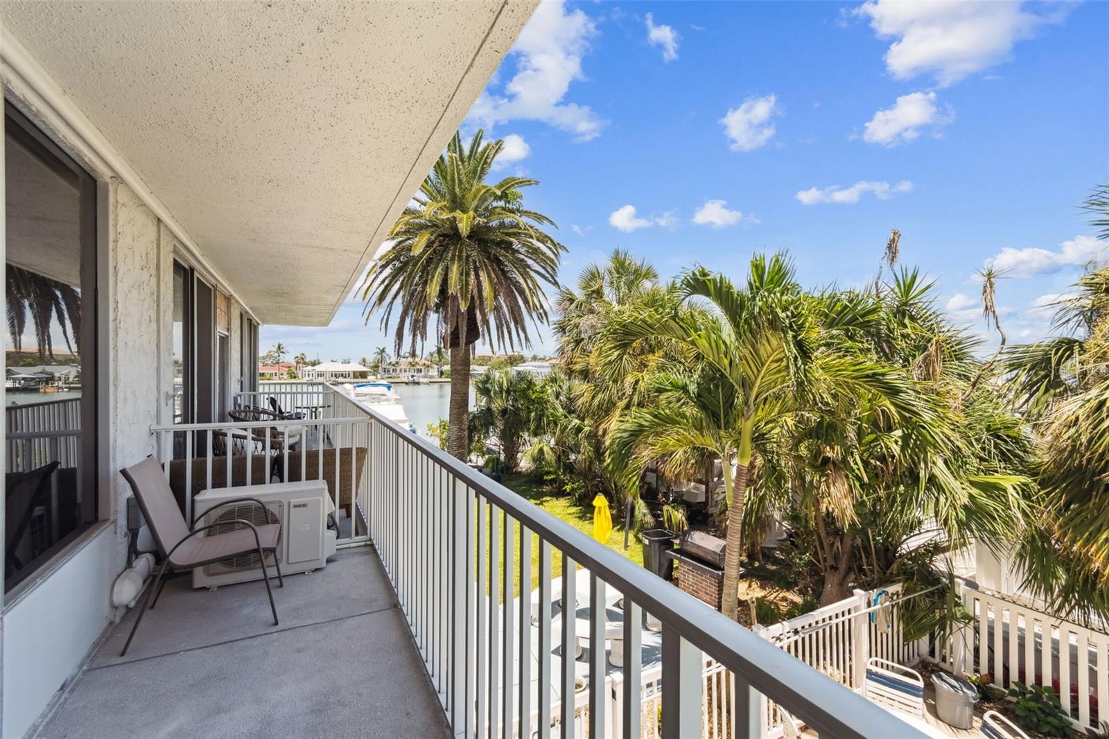 Image 31 of 50 For 800 Bayway Boulevard 17