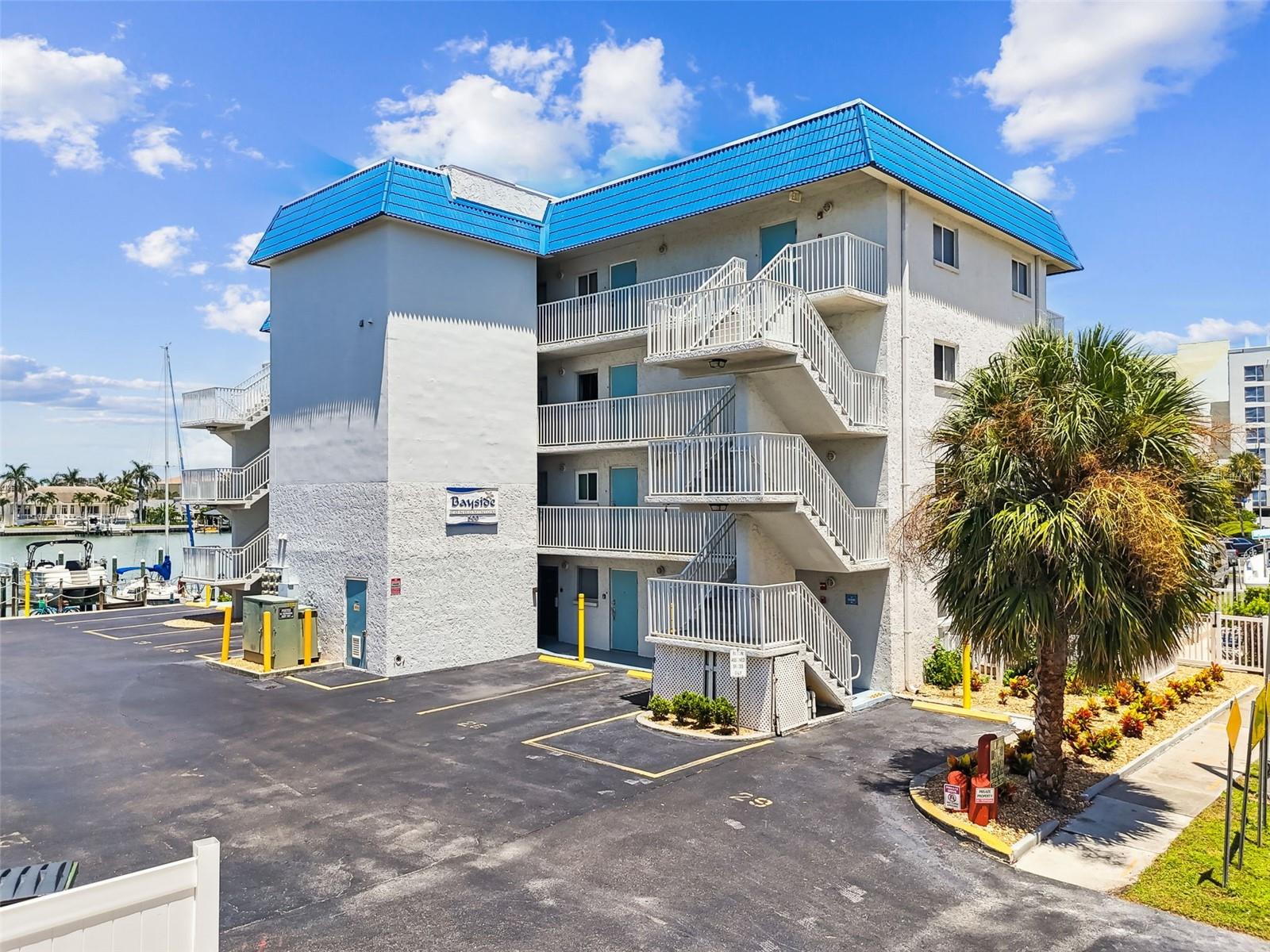 Image 8 of 50 For 800 Bayway Boulevard 17