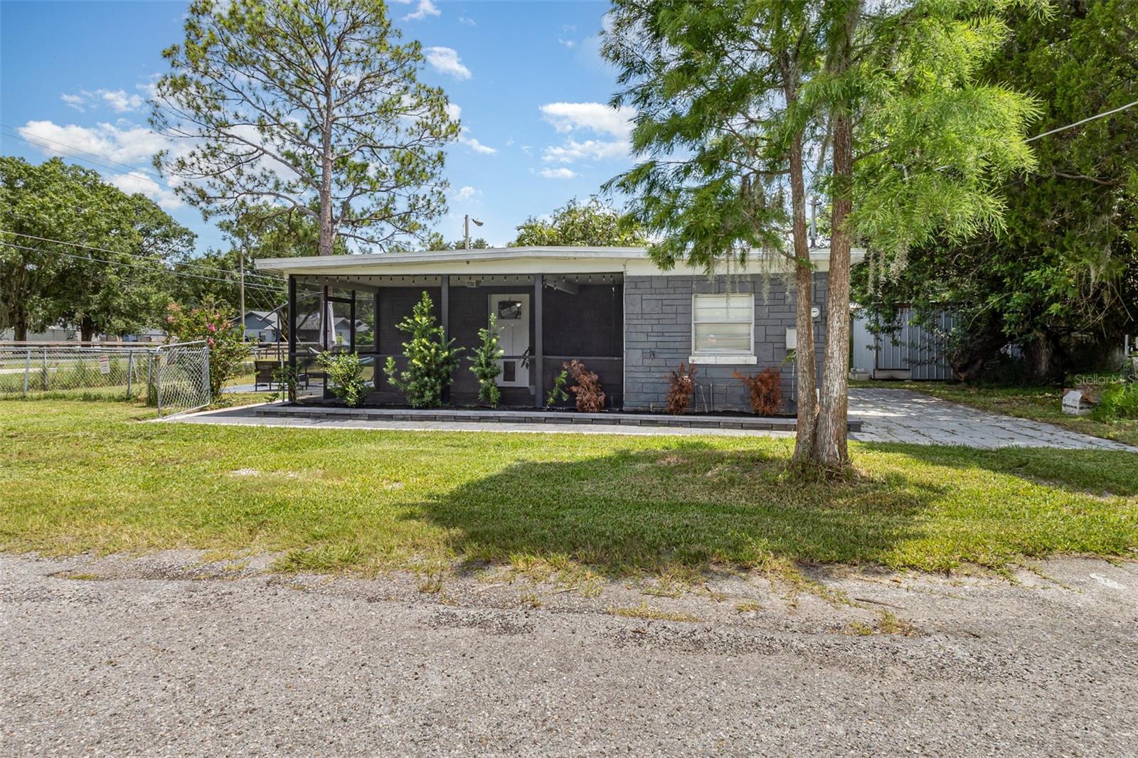 Image 2 of 18 For 2000 Harrell Road